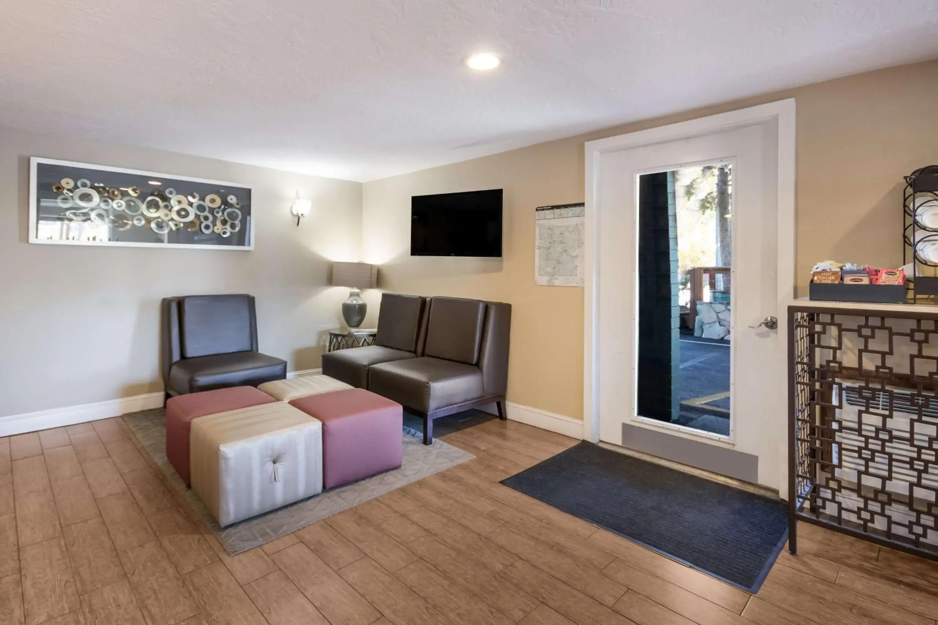 Lobby or reception, Seating Area in Best Western Weston Inn