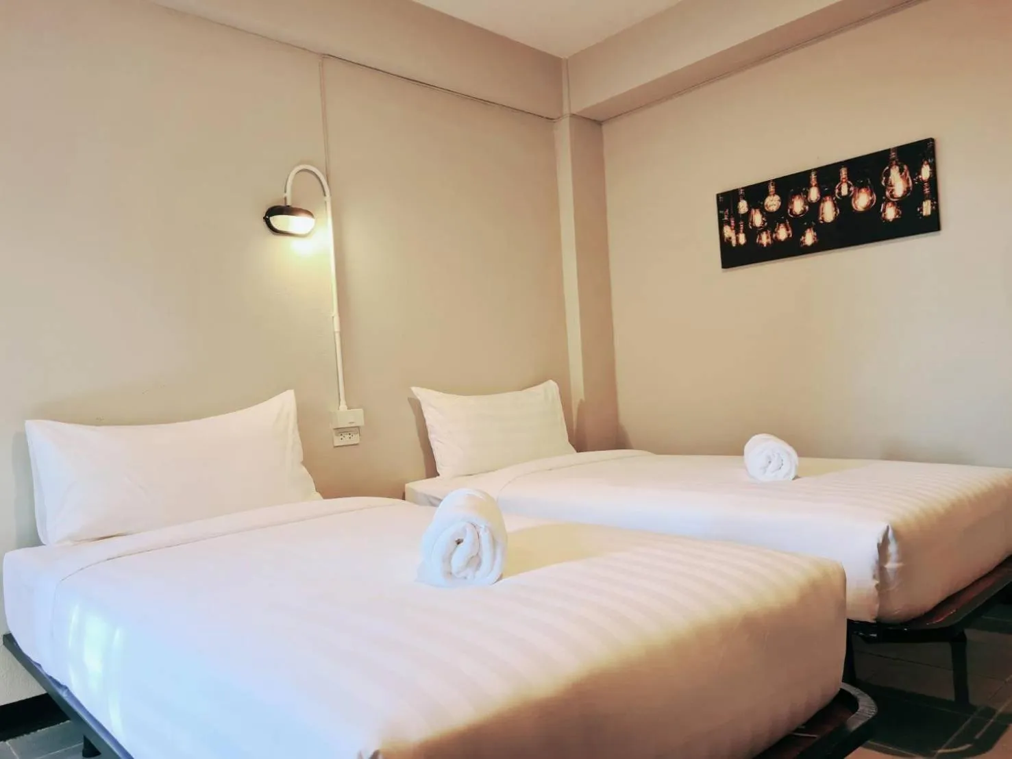 Bed in The 8 Factory Hotel Phitsanulok