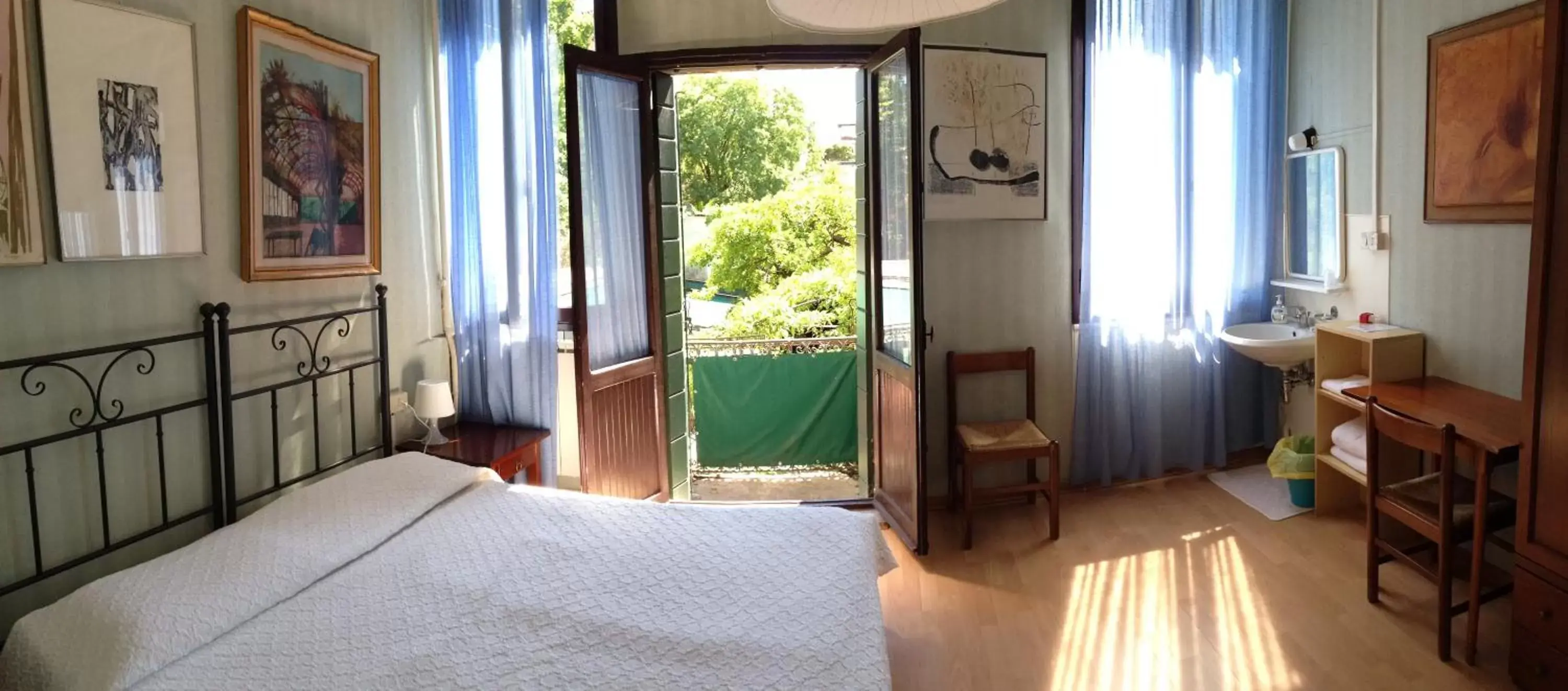 Double Room with Shared Bathroom in Antica Locanda Montin