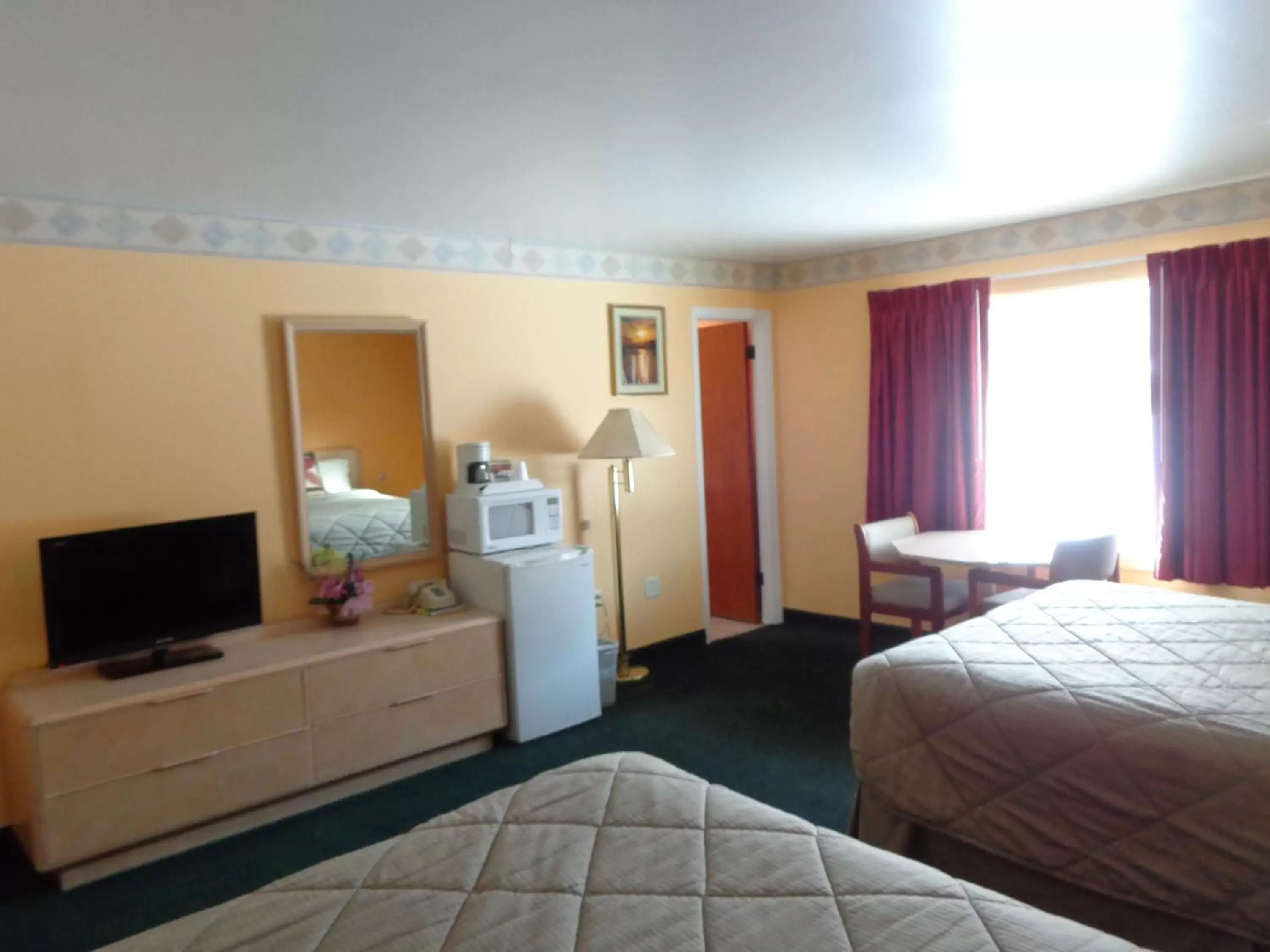 Bedroom, Bed in Western Motel