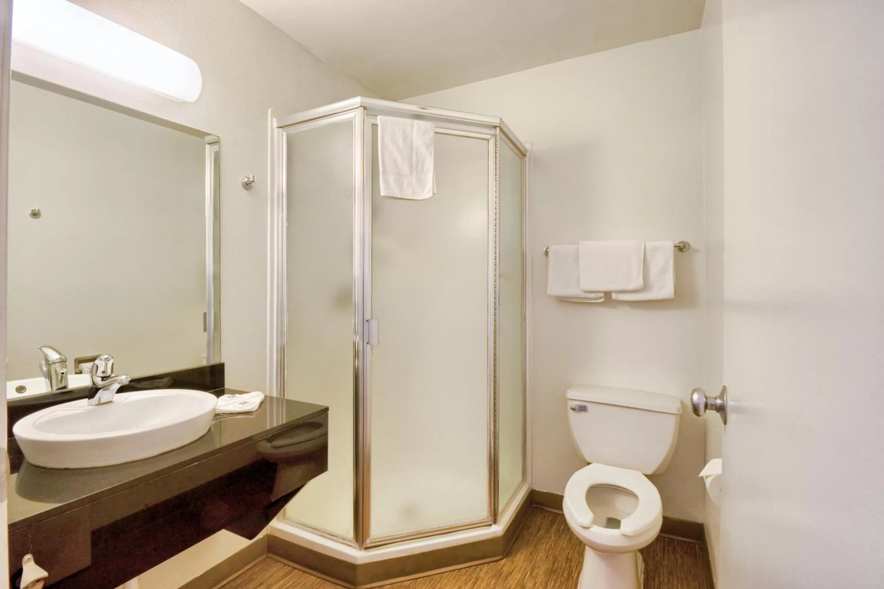 Bathroom in Motel 6-Pendleton, OR