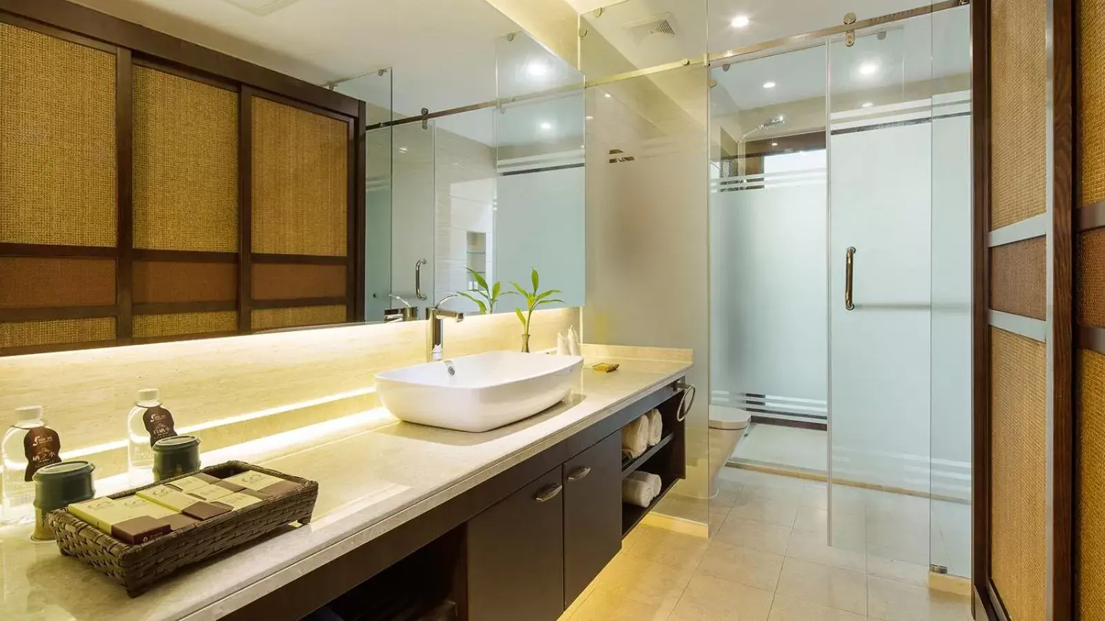 Bathroom in Sanya Yalong Bay Villas & Spa