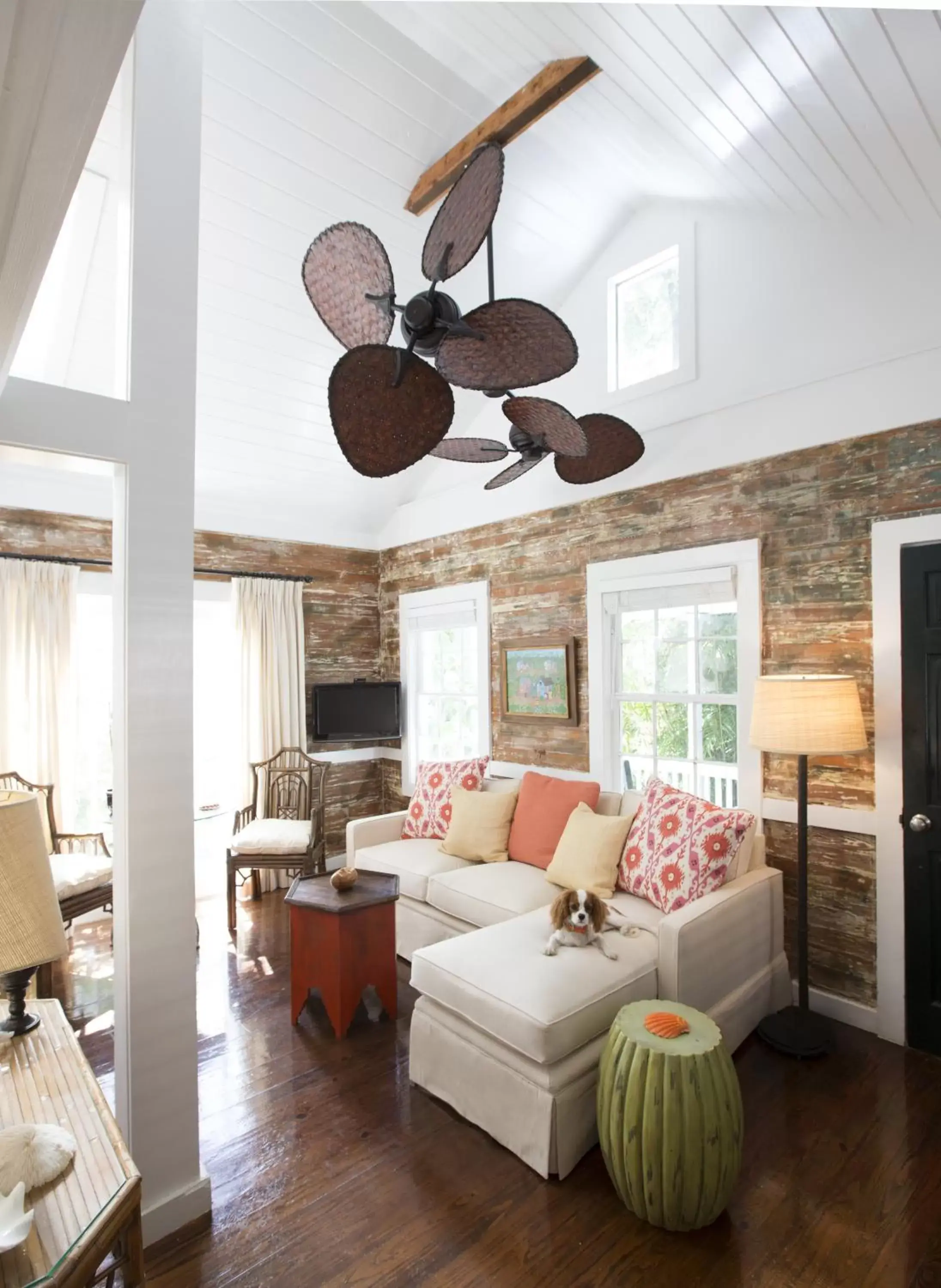 Living room, Seating Area in Simonton Court Historic Inn & Cottages