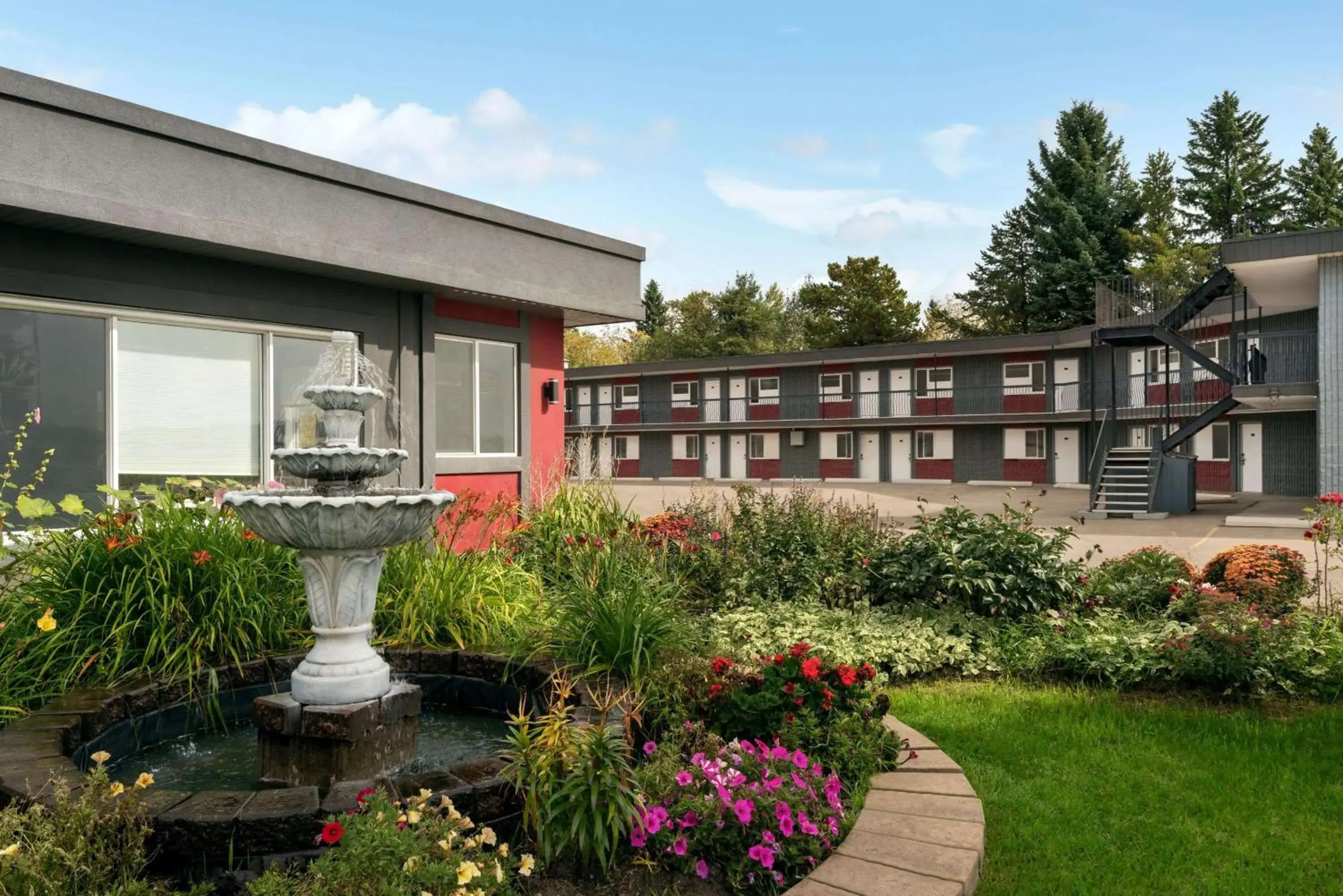 Property building in Thriftlodge Edmonton Property building in Thriftlodge Edmonton