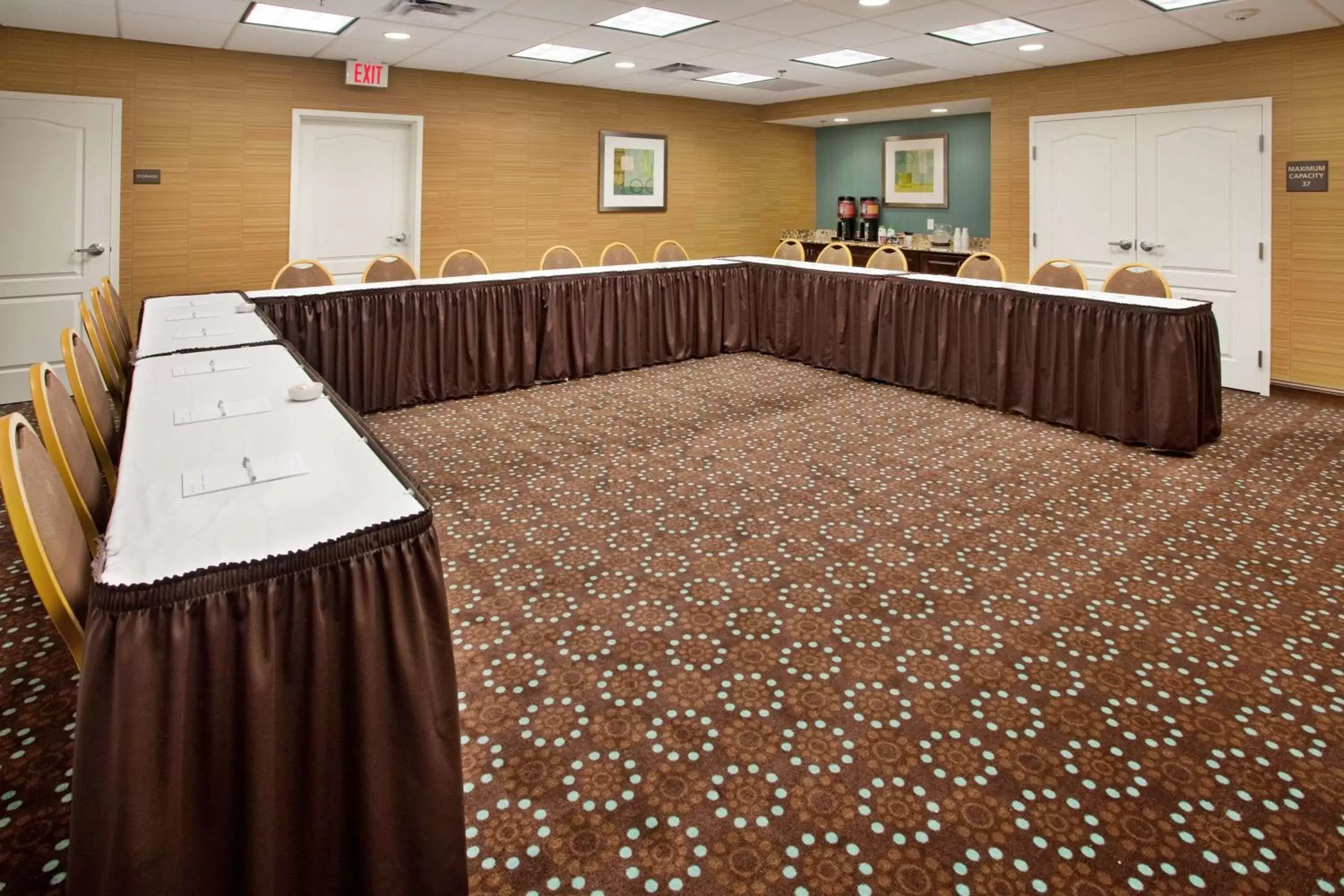 Meeting/conference room in Hampton Inn and Suites St. Cloud