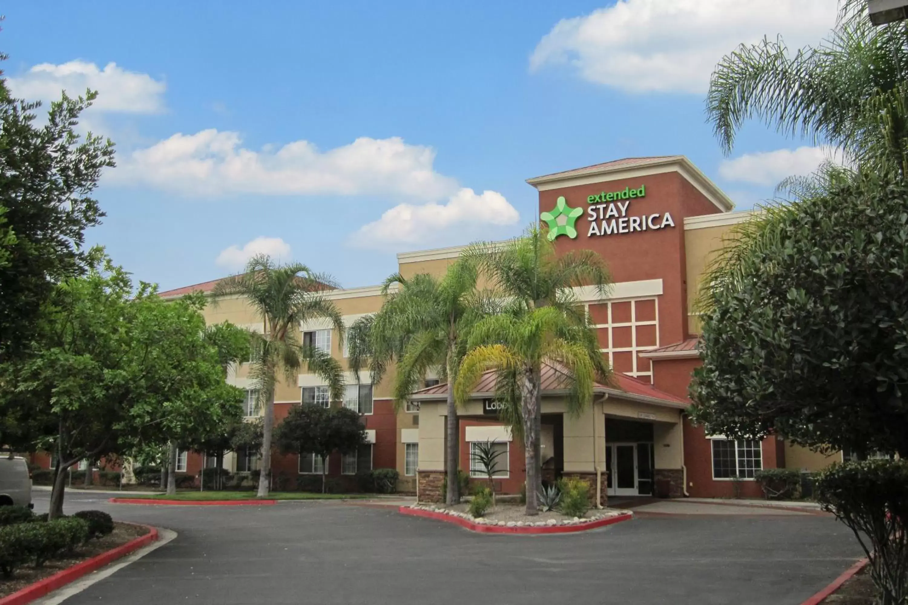 Property building in Extended Stay America Suites - Orange County - Cypress