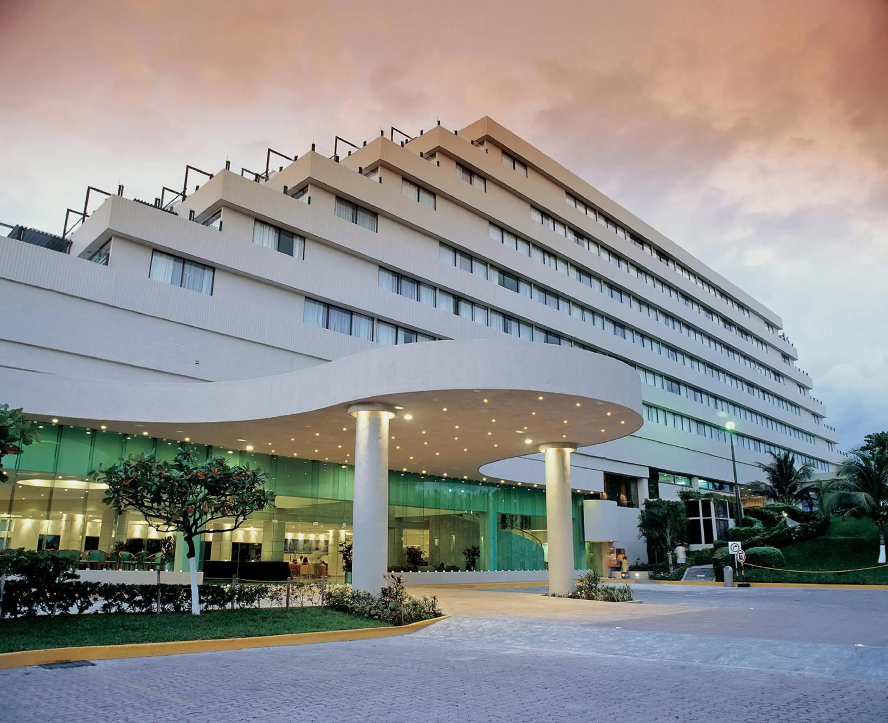 Facade/entrance, Property Building in Park Royal Beach Cancun - All Inclusive