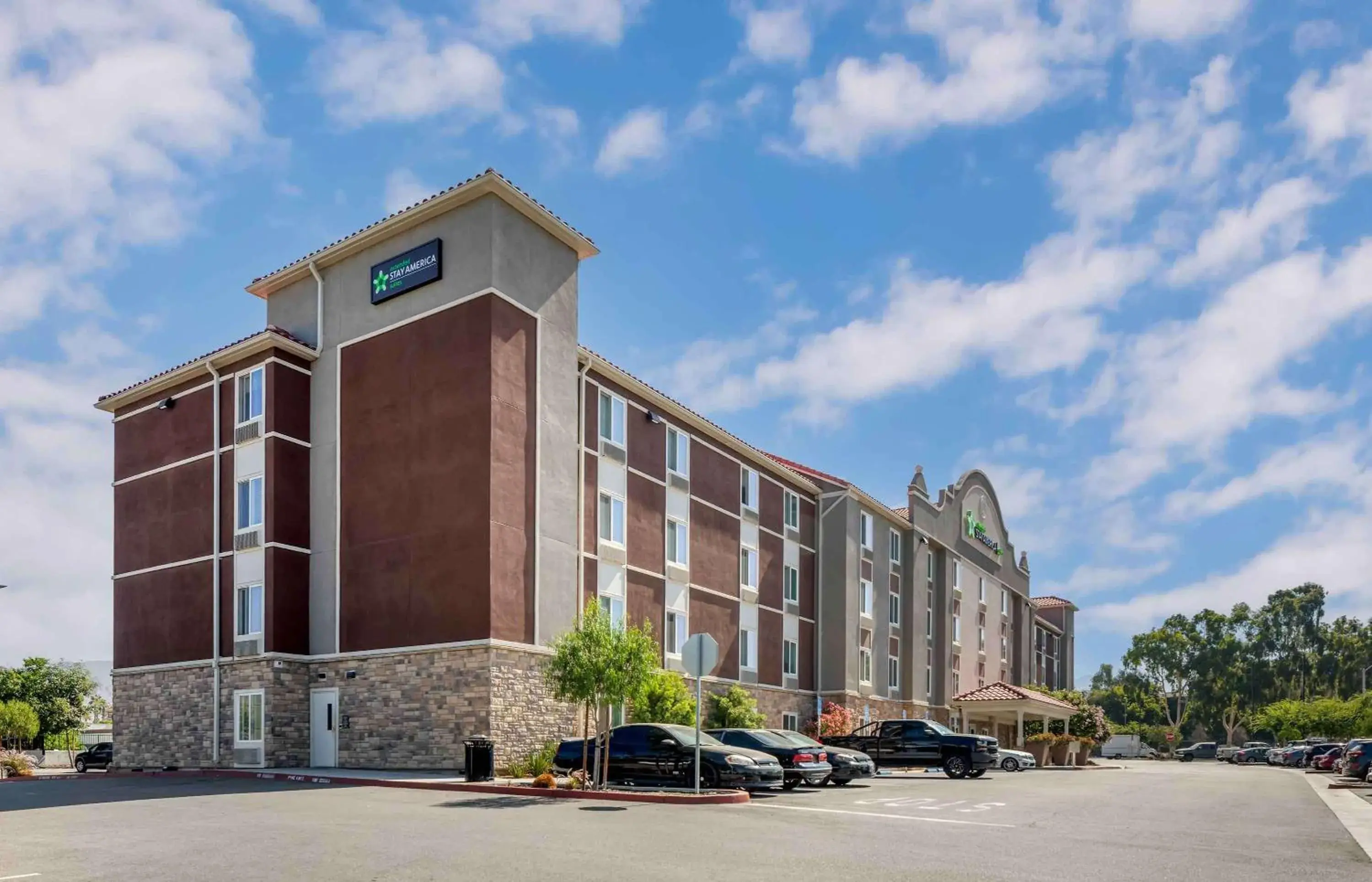 Property Building in Extended Stay America Suites - Redlands