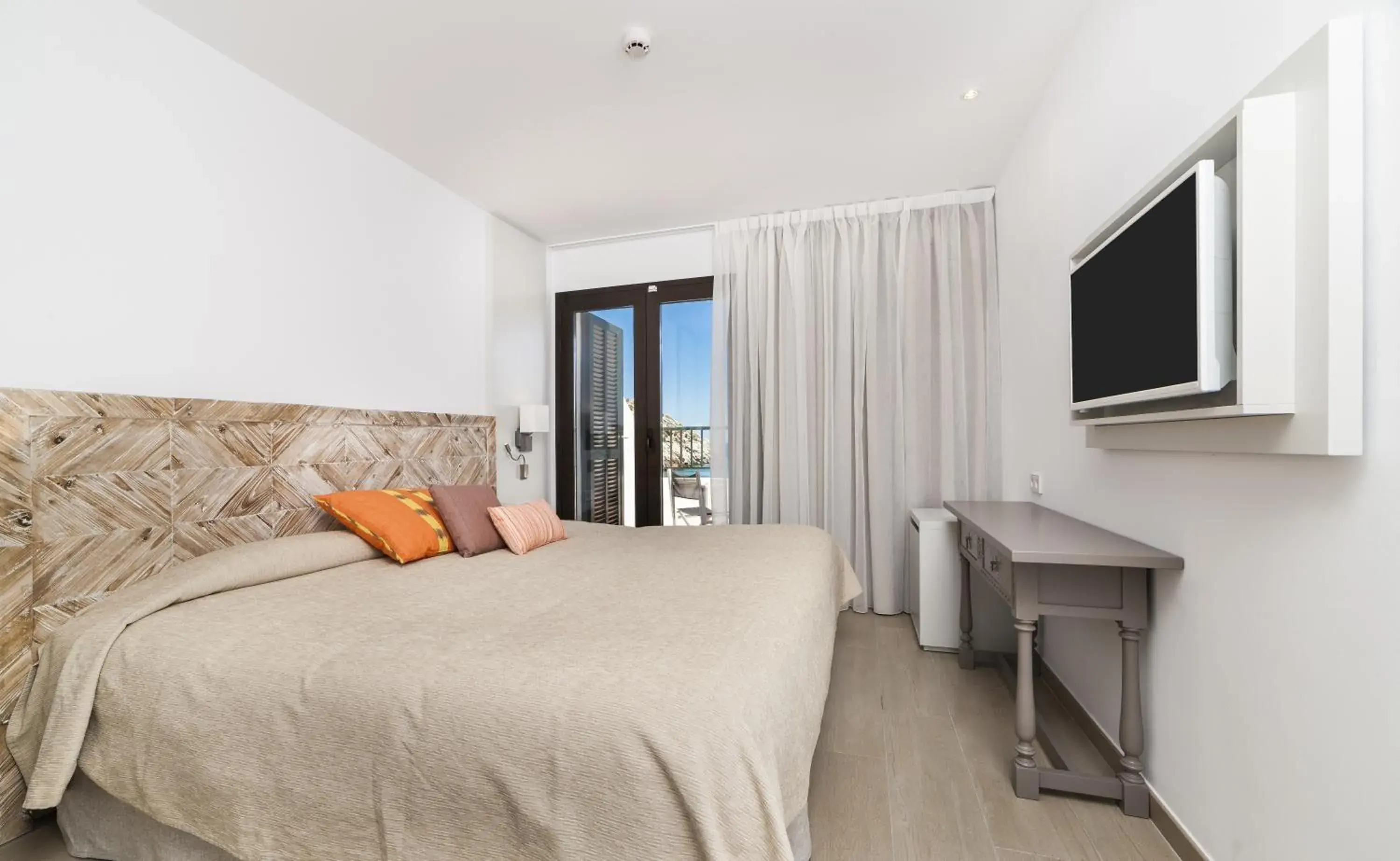 Double or Twin Room with Sea View in Hoposa Niu Double or Twin Room with Sea View in Hoposa Niu