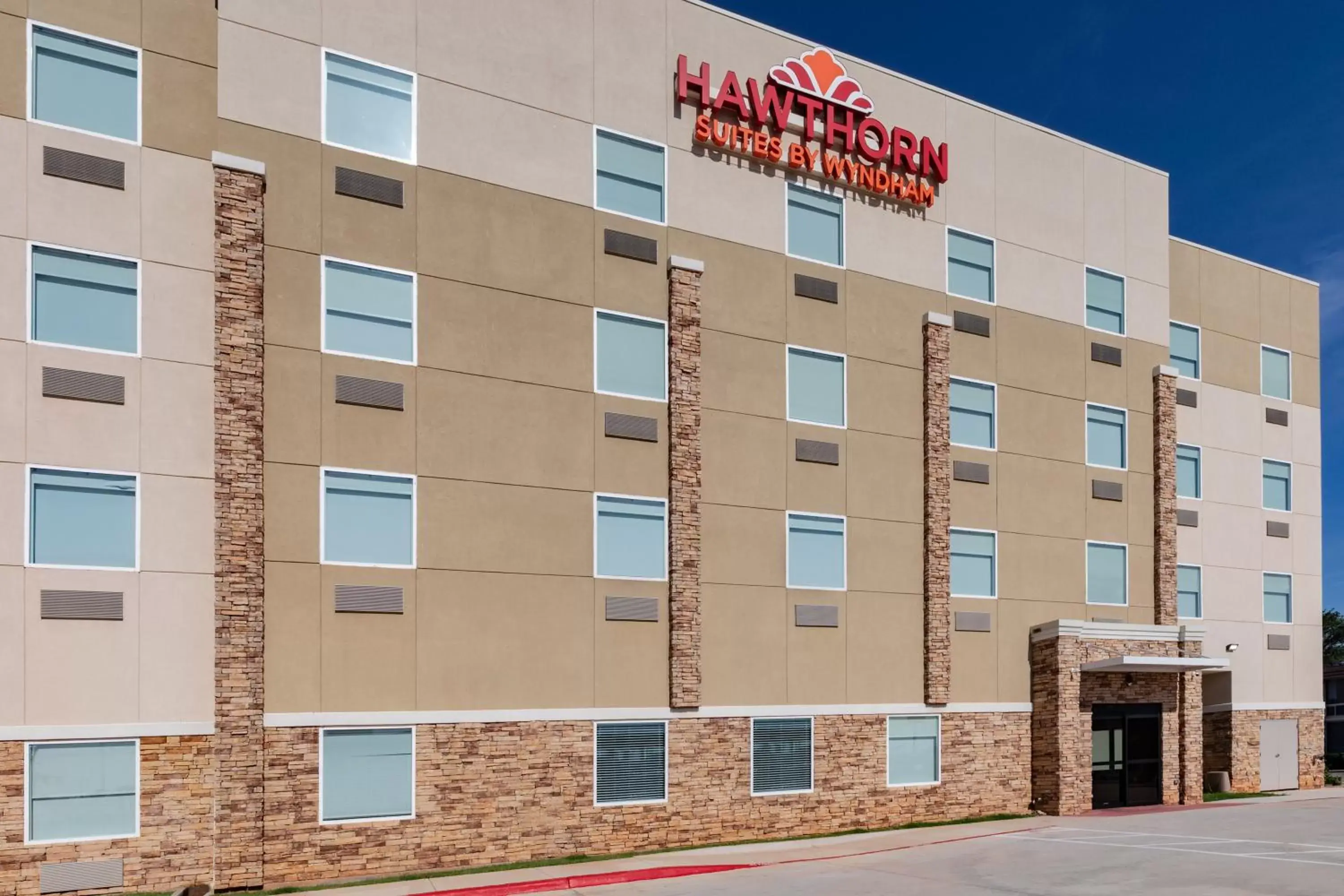 Property Building in Hawthorn Suites by Wyndham Oklahoma City Airport Fairground