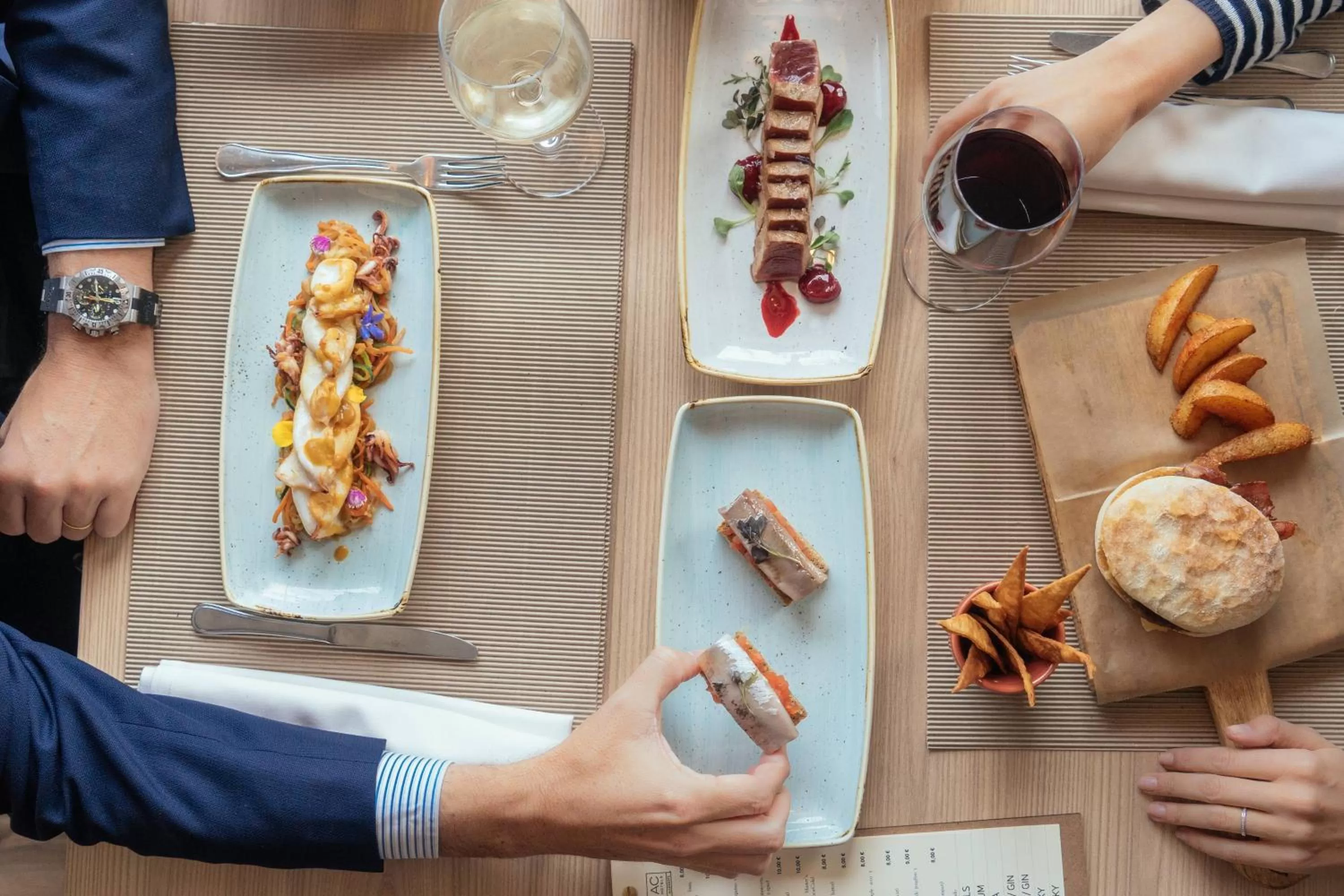 Lounge or bar in AC Hotel Valencia by Marriott