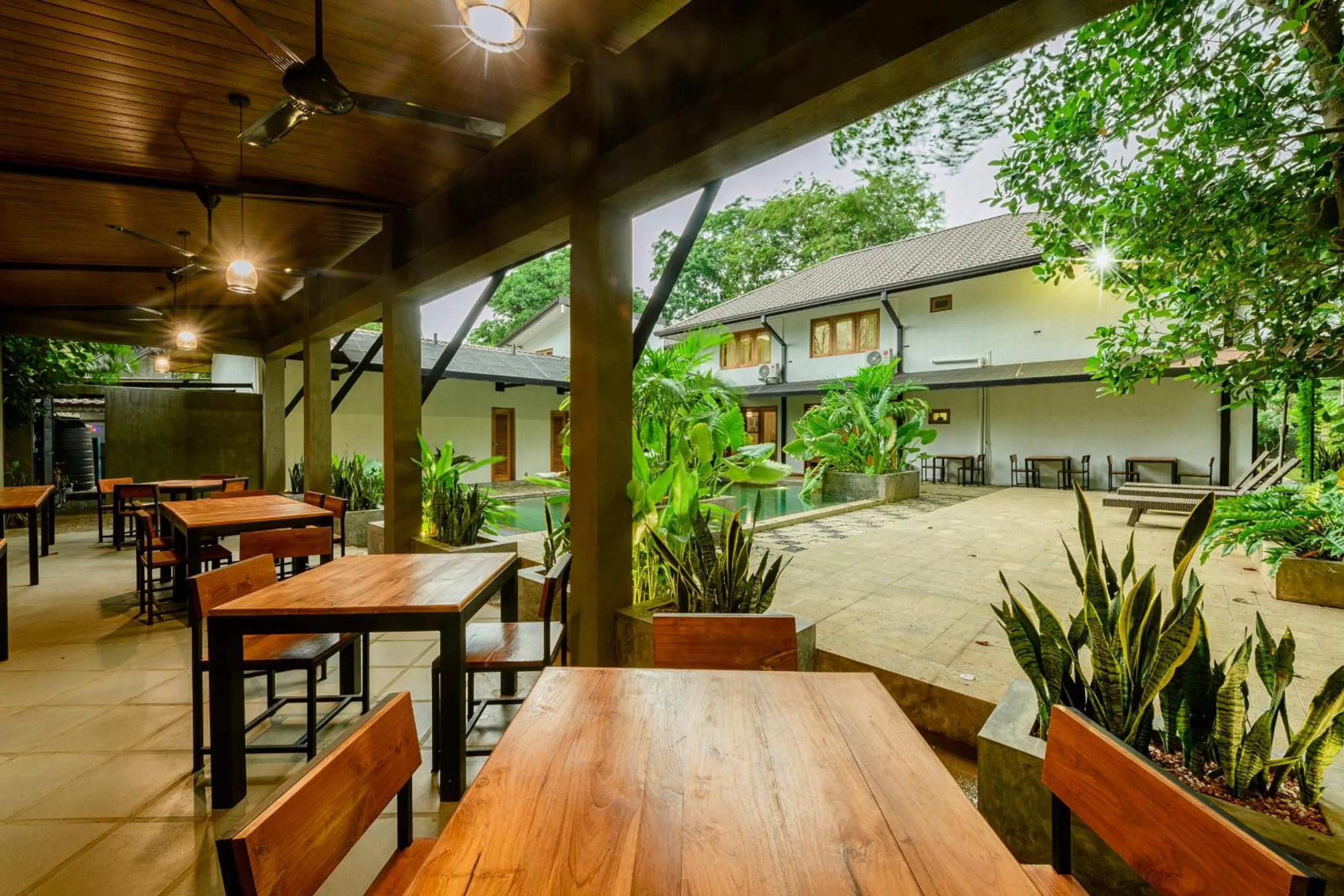 Aryana Boutique Hotel