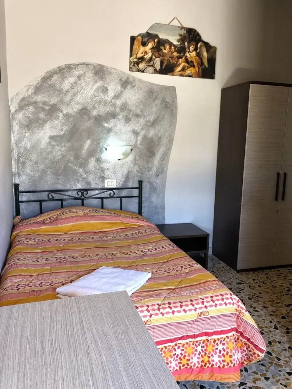 Bedroom, Bed in Populus
