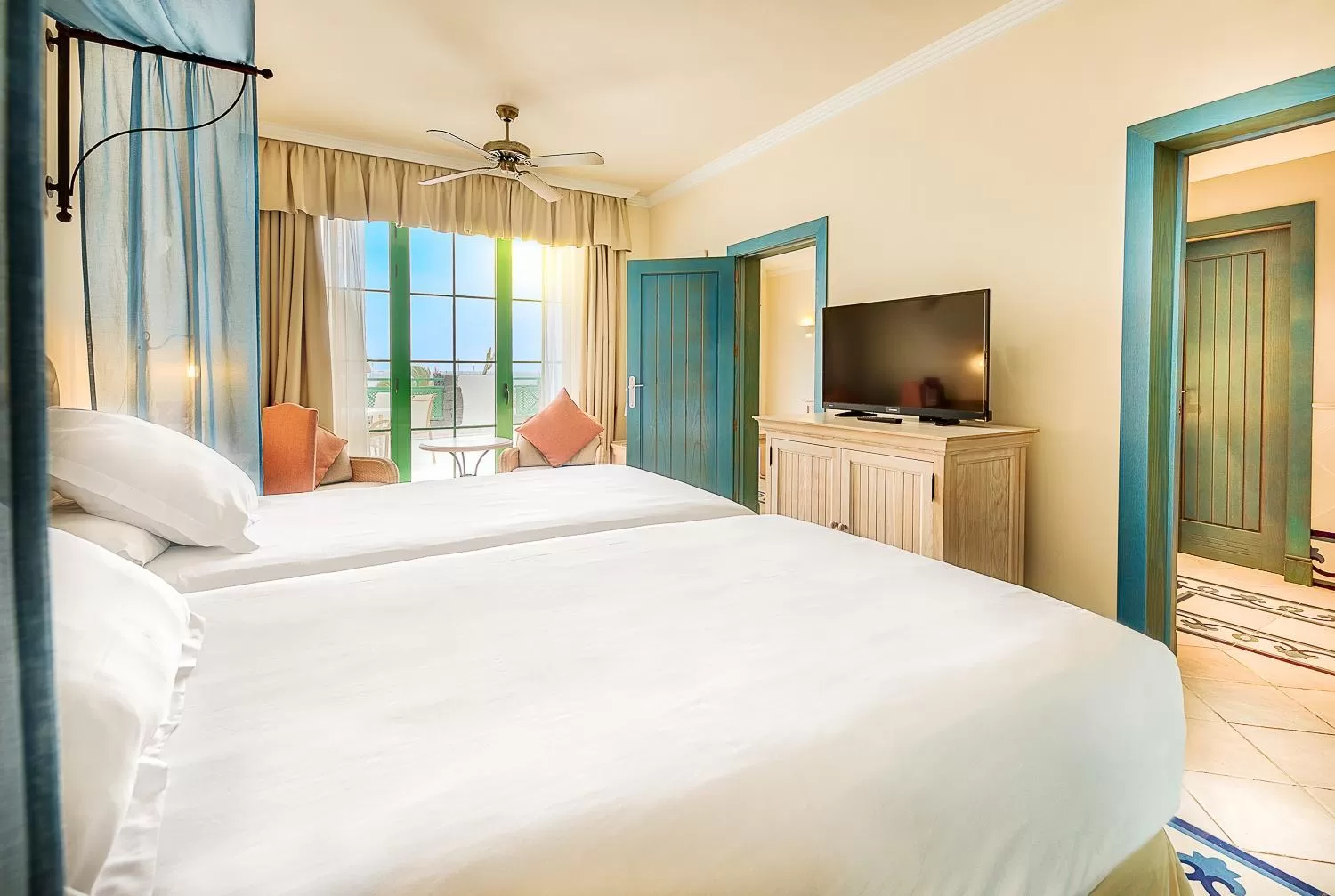 Suite (2 adultos + 2 niños) in Hotel LIVVO Volcán Lanzarote