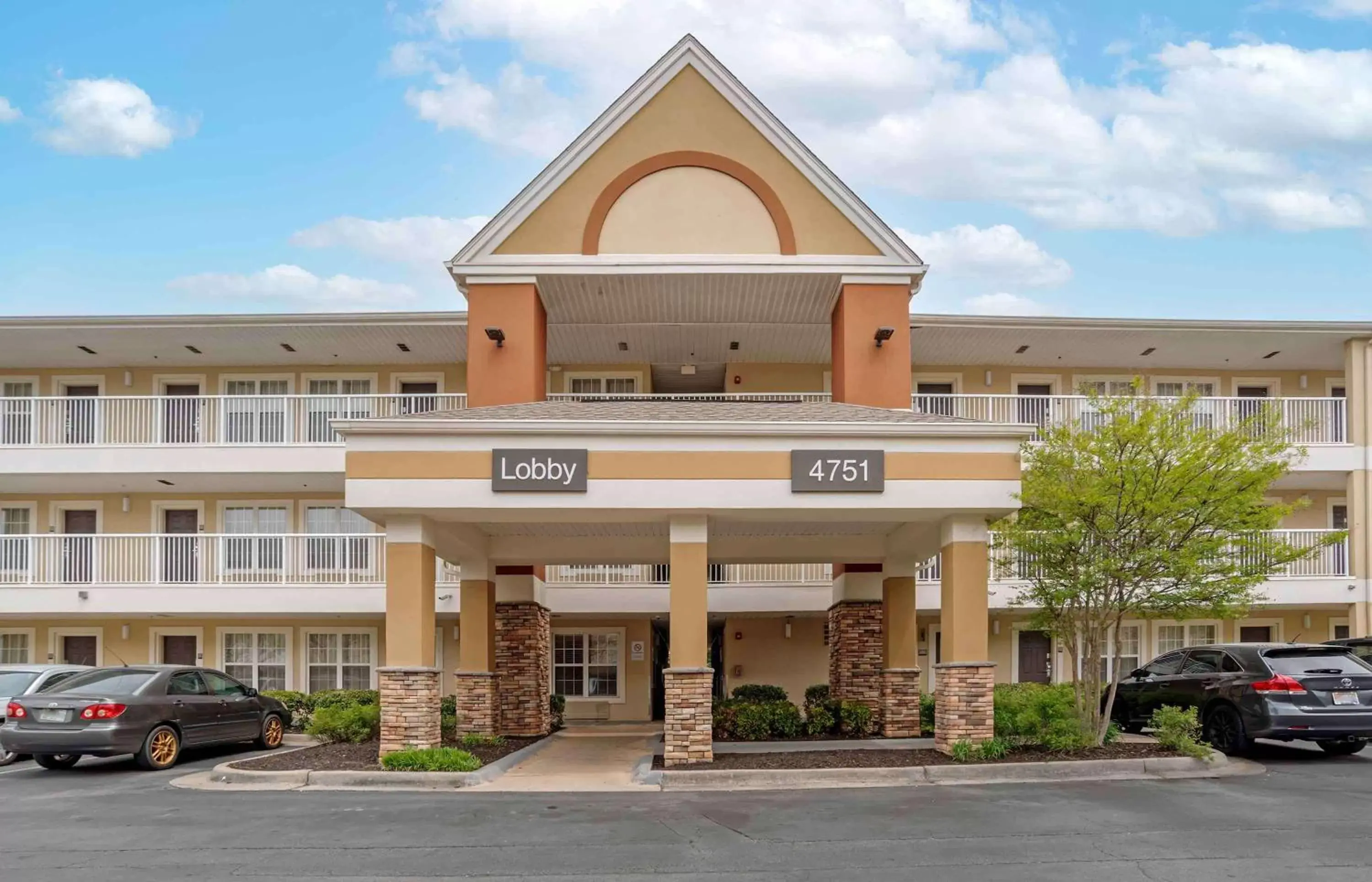 Property Building in Extended Stay America Suites - Huntsville - US Space and Rocket Center