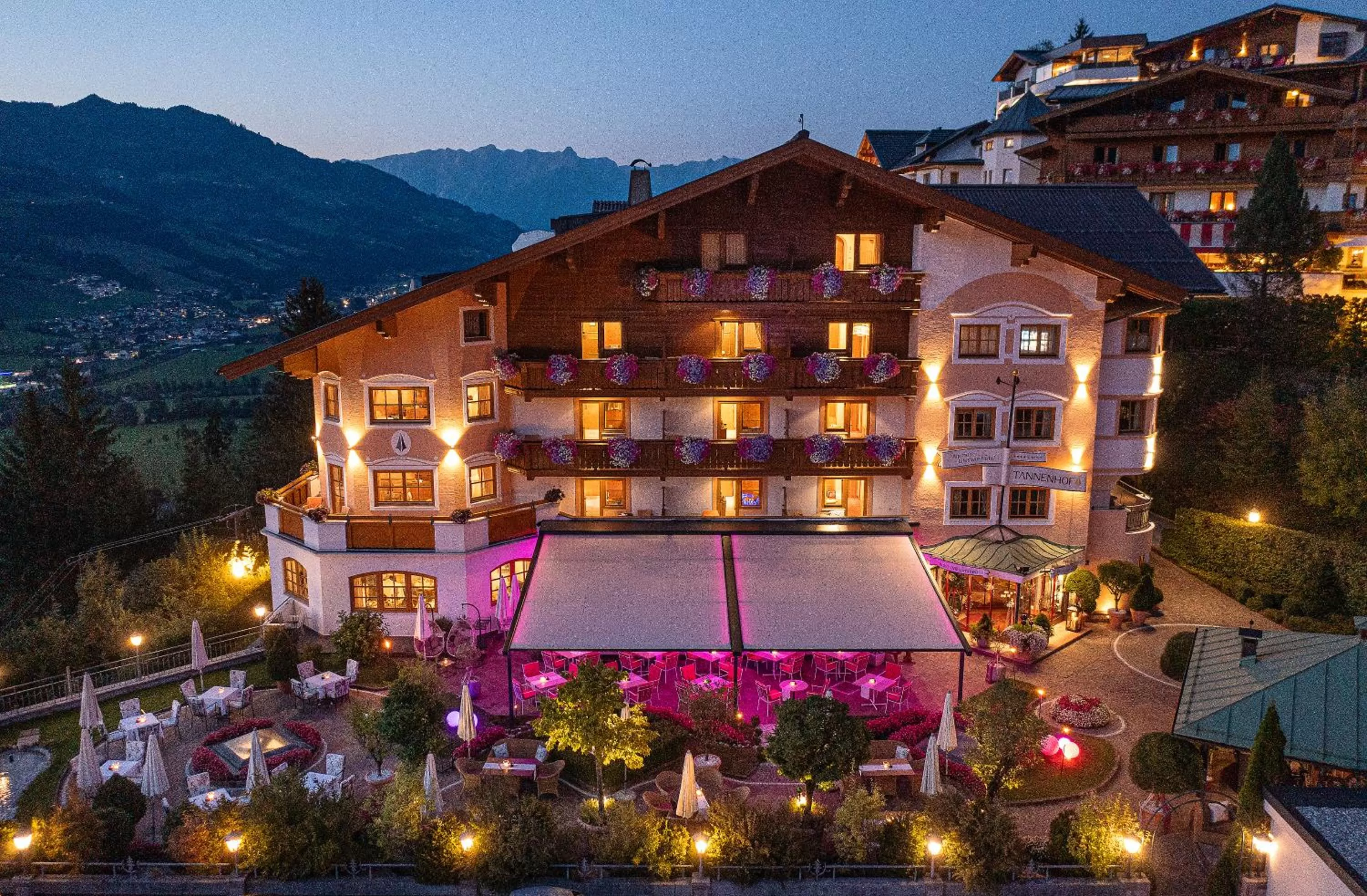 Property building in Alpines Lifestyle Hotel Tannenhof