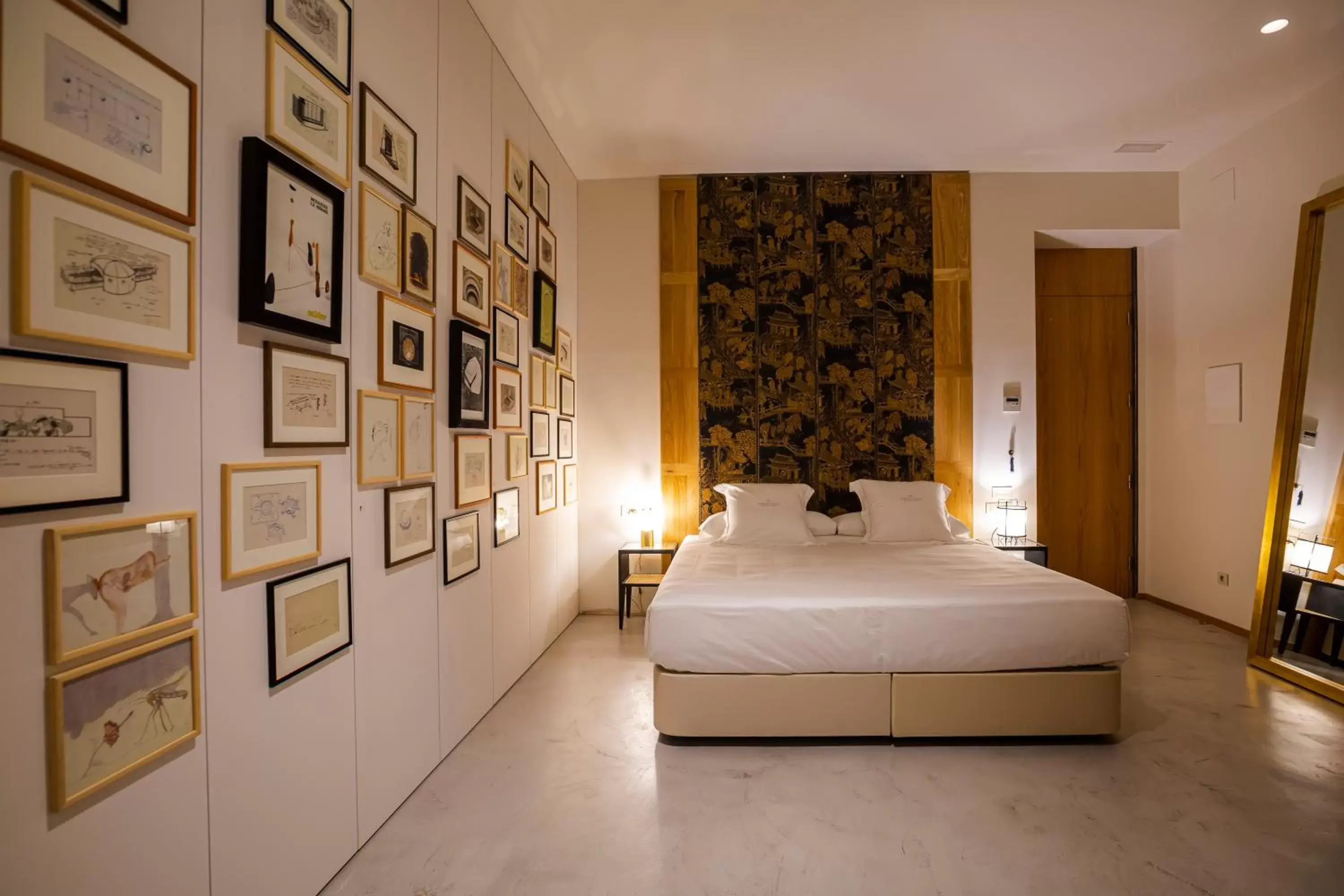 Photo of the whole room in Hotel Margot House Barcelona