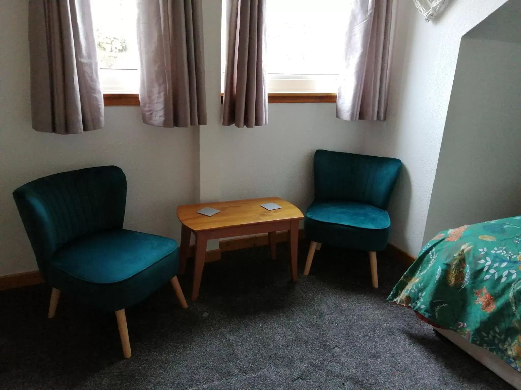 Bedroom, Seating Area in Don Muir