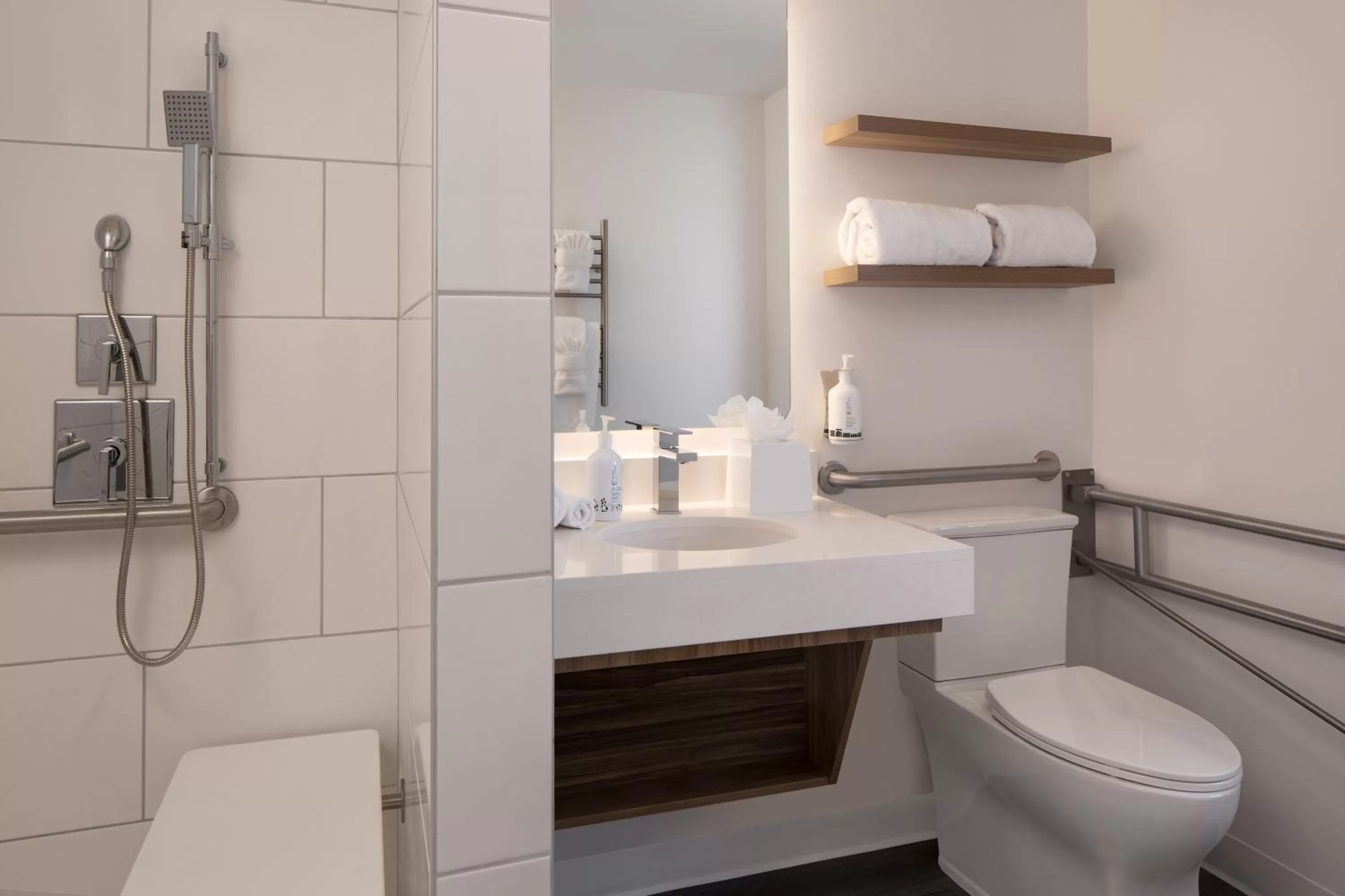 Public Bath in YOTELPAD Park City