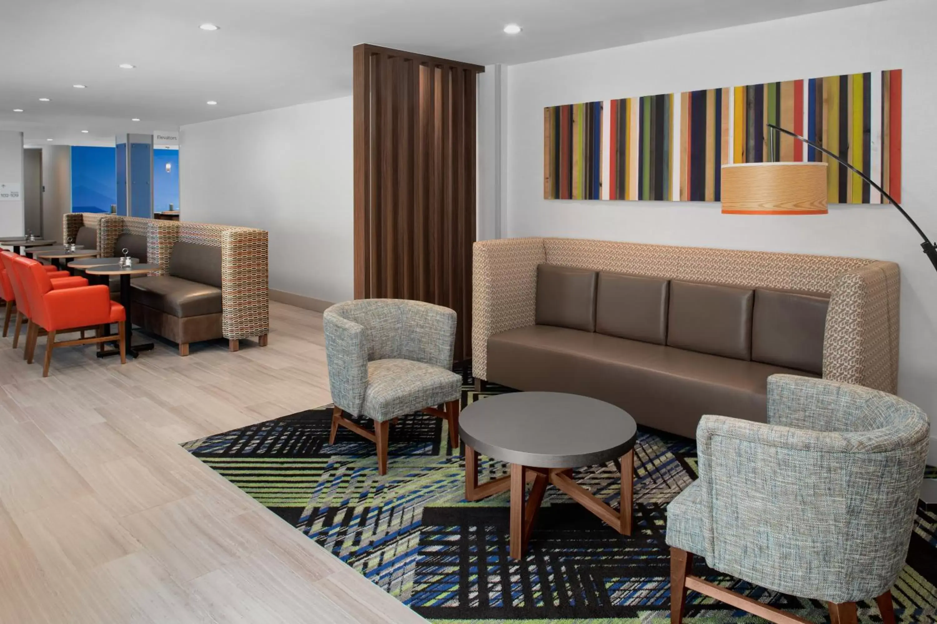 Property building, Seating Area in Holiday Inn Express & Suites - Woodside Queens NYC, an IHG Hotel