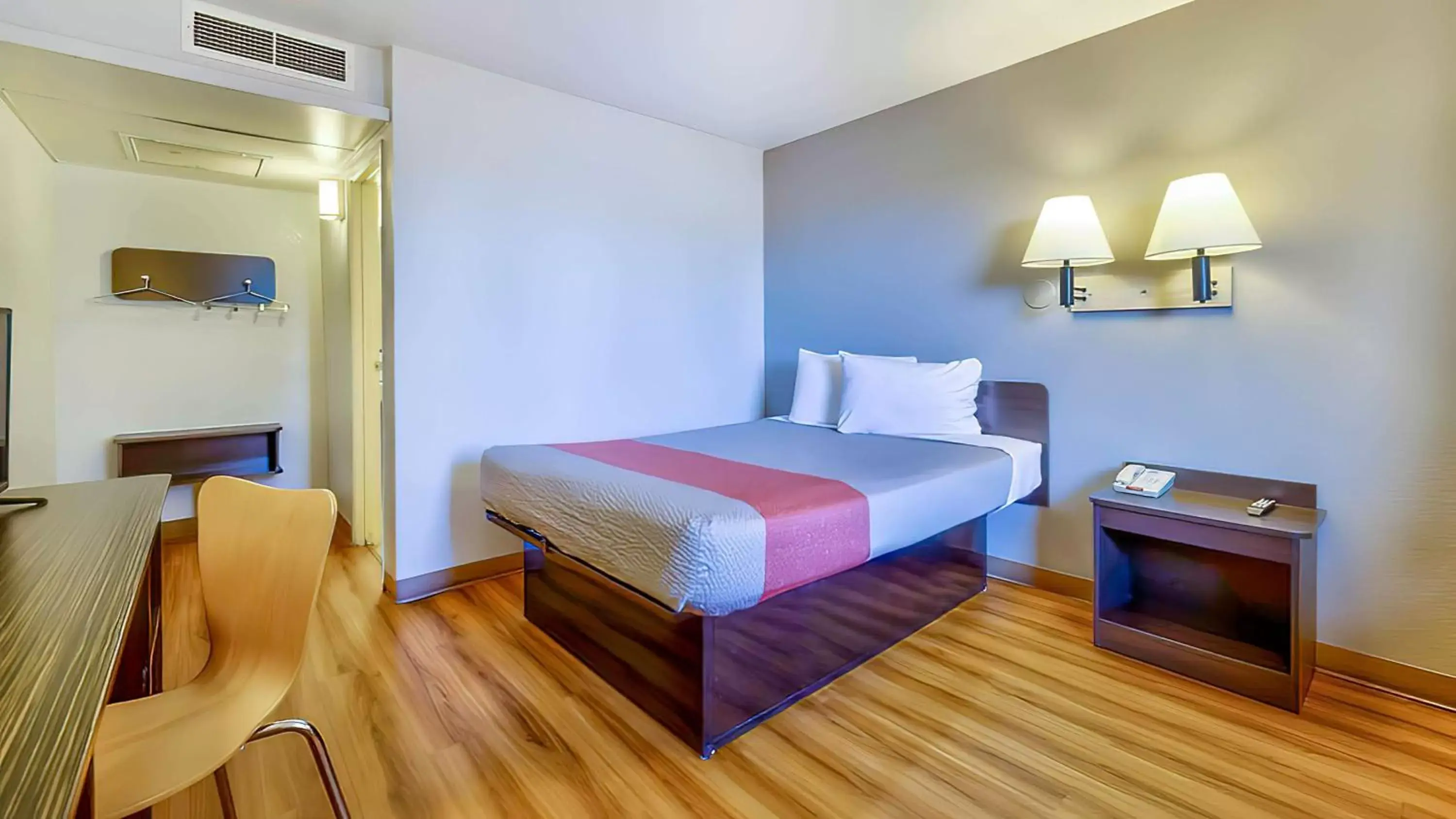 Bedroom, Bed in Motel 6-Tucumcari, NM Bedroom, Bed in Motel 6-Tucumcari, NM