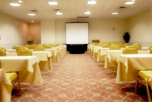 Business facilities in Ramada by Wyndham Boise