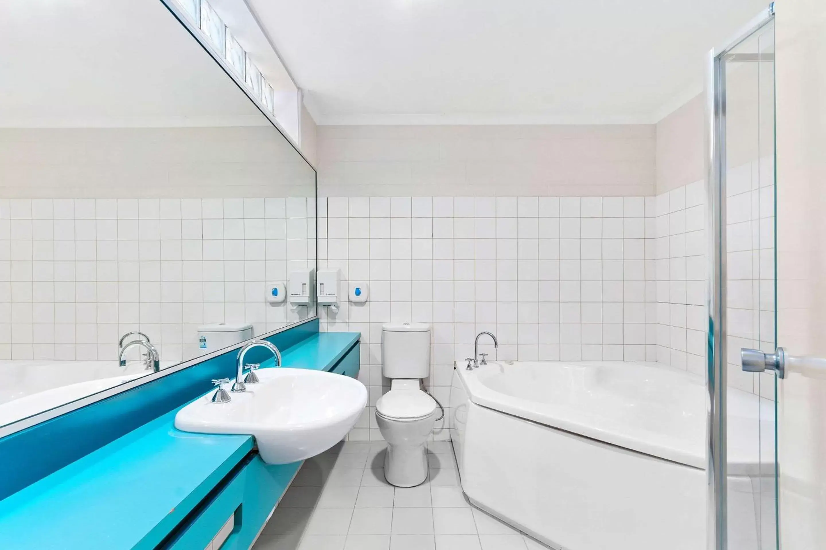 Bathroom in Quality Inn & Suites Traralgon