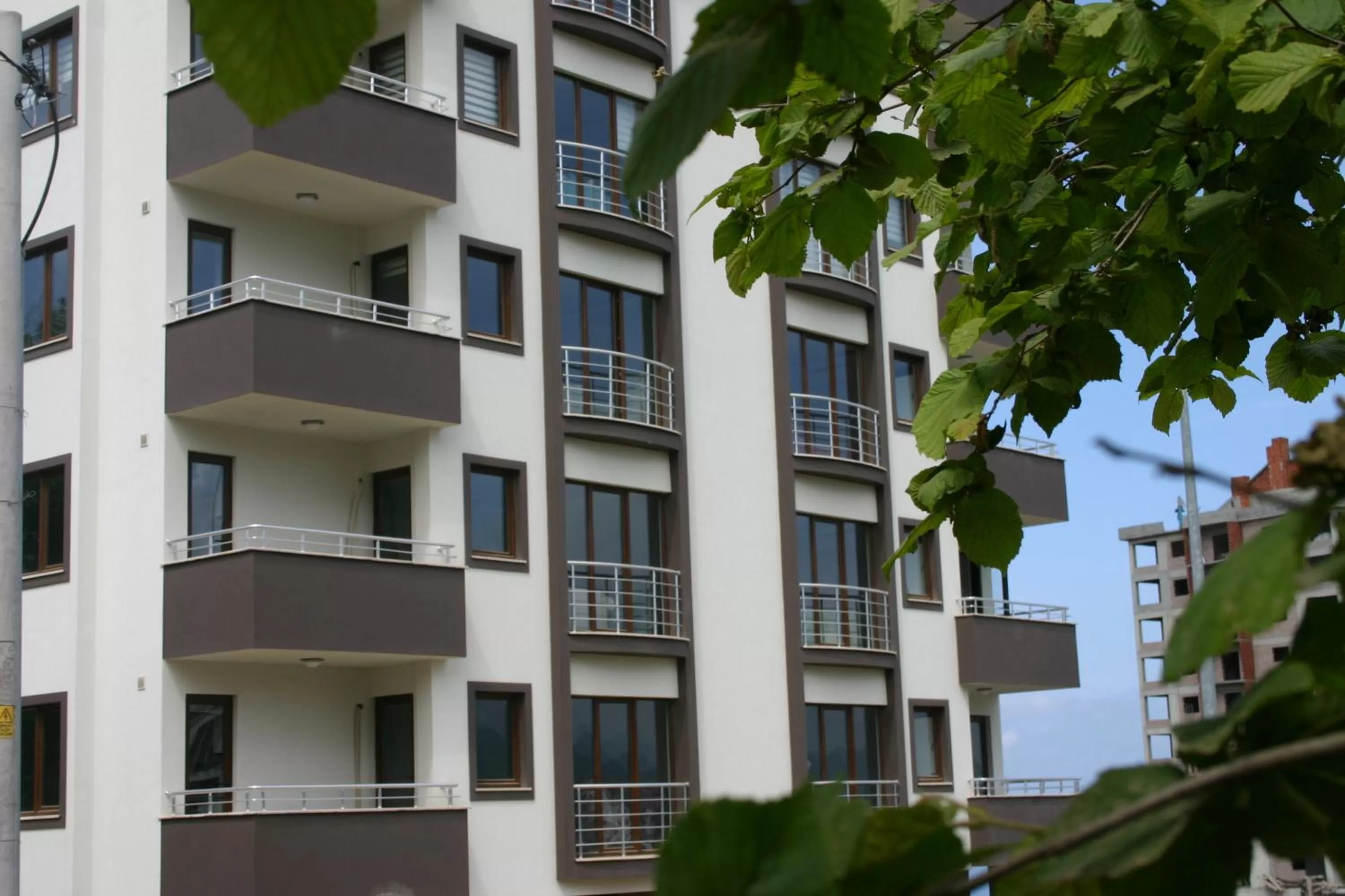 Property building in Royal Inn Seza Residence