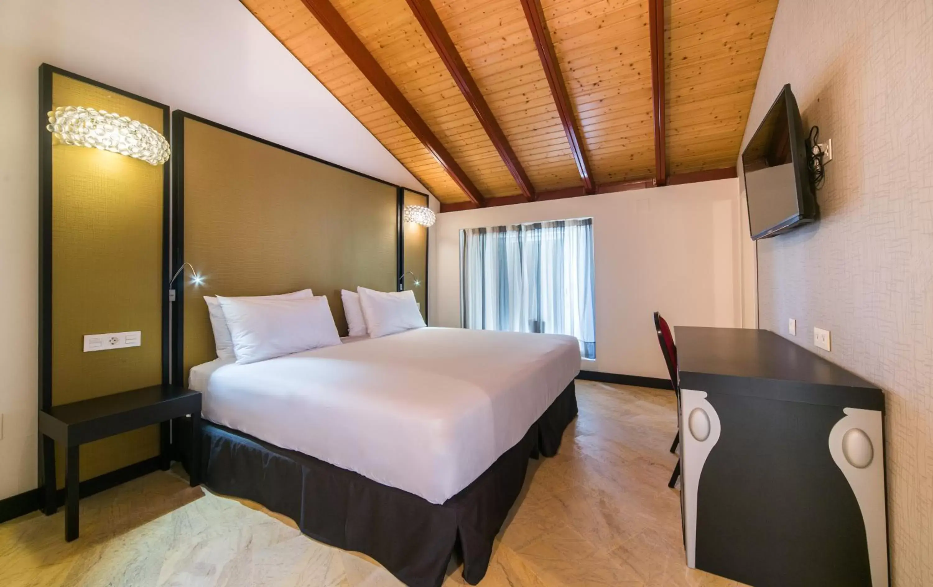 Photo of the whole room, Bed in Hotel Palacio Marqués de Arizón