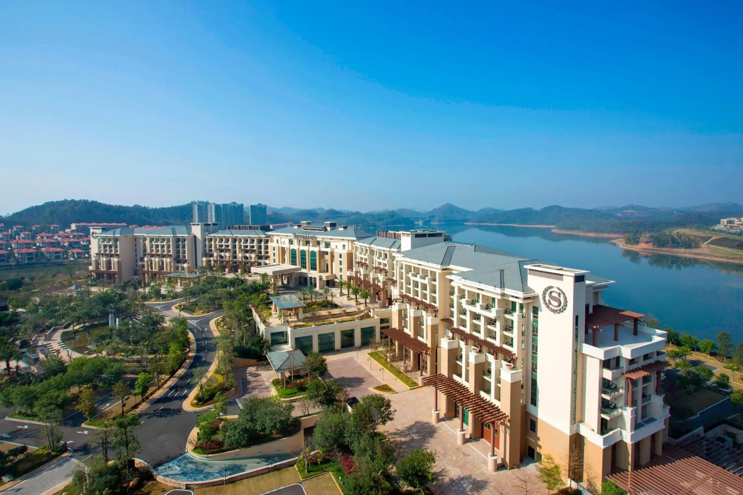Property building, Bird's-eye View in Sheraton Bailuhu Resort, Huizhou