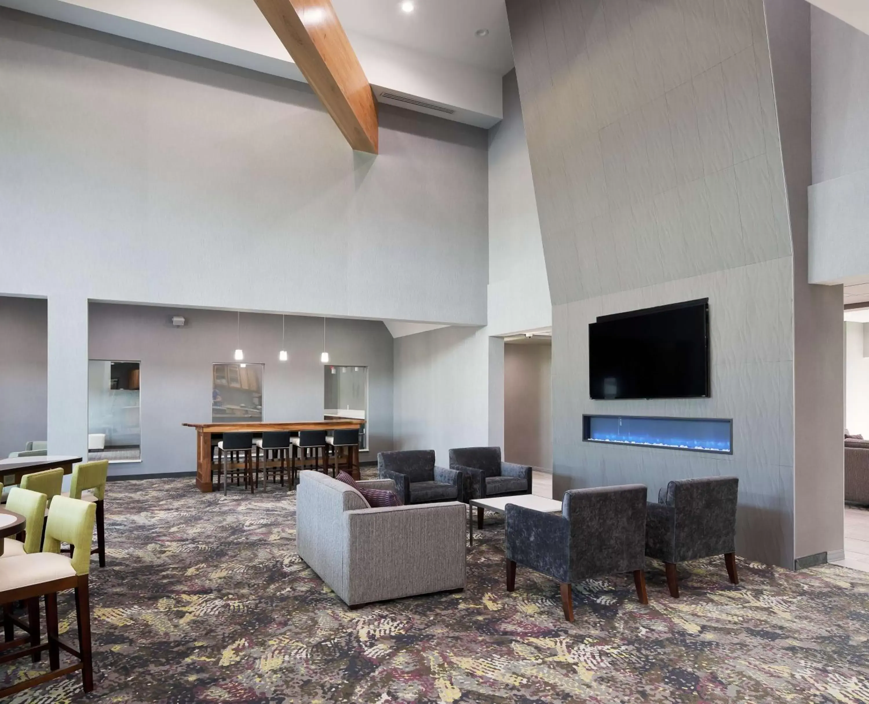 Lobby or reception, Seating Area in Homewood Suites By Hilton Topeka