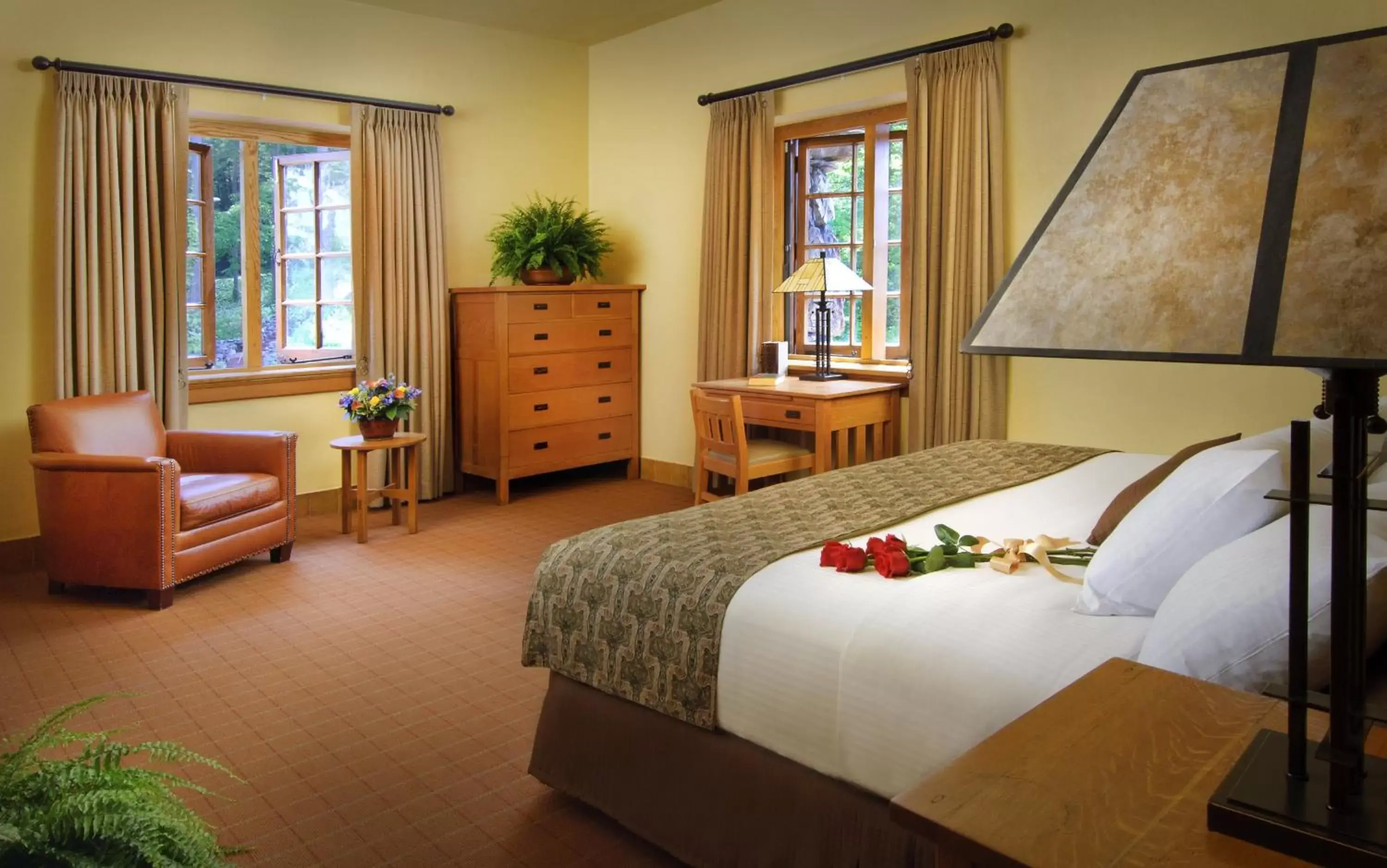 Photo of the whole room, Bed in The Omni Grove Park Inn - Asheville