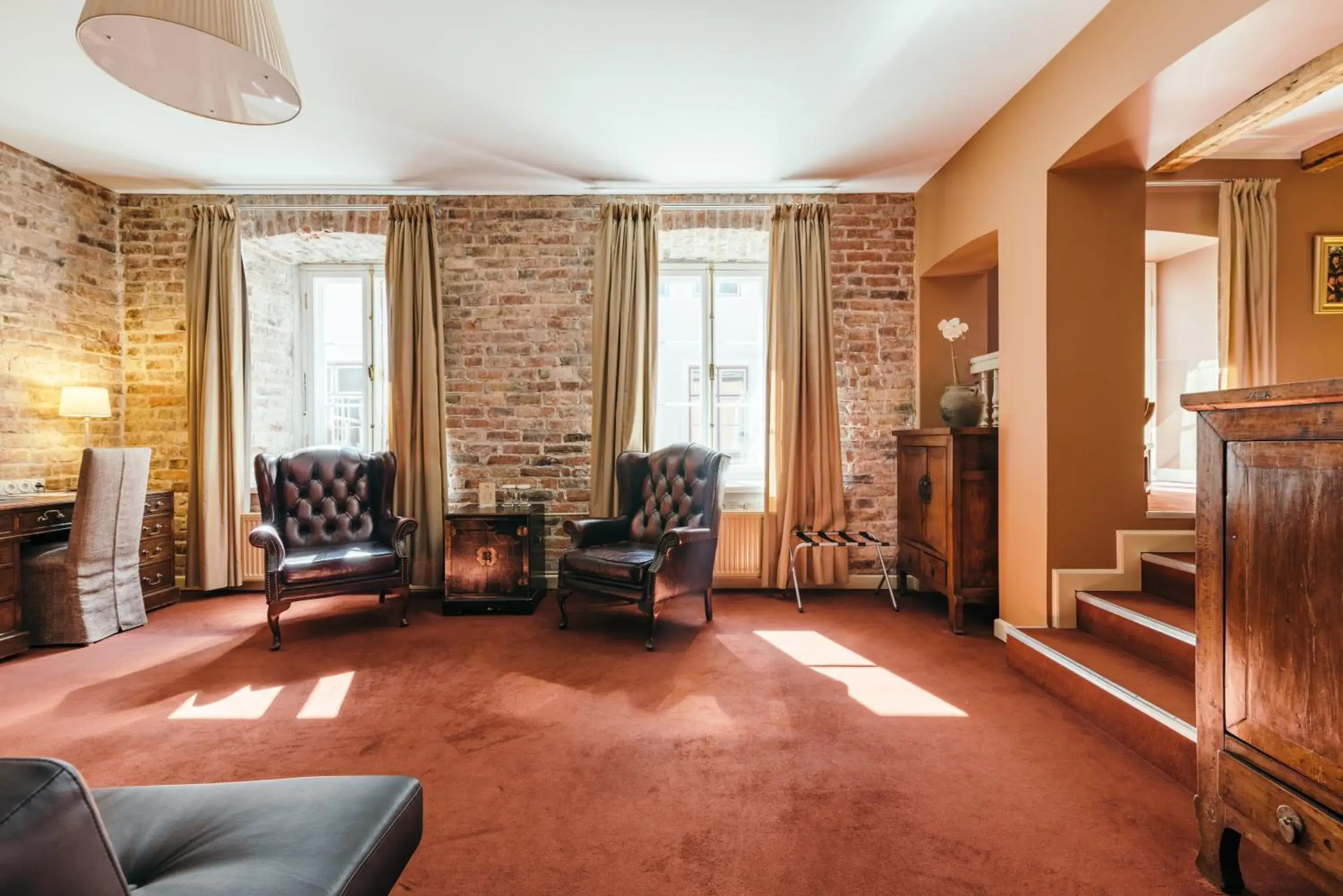 Living room in Merchants House Hotel