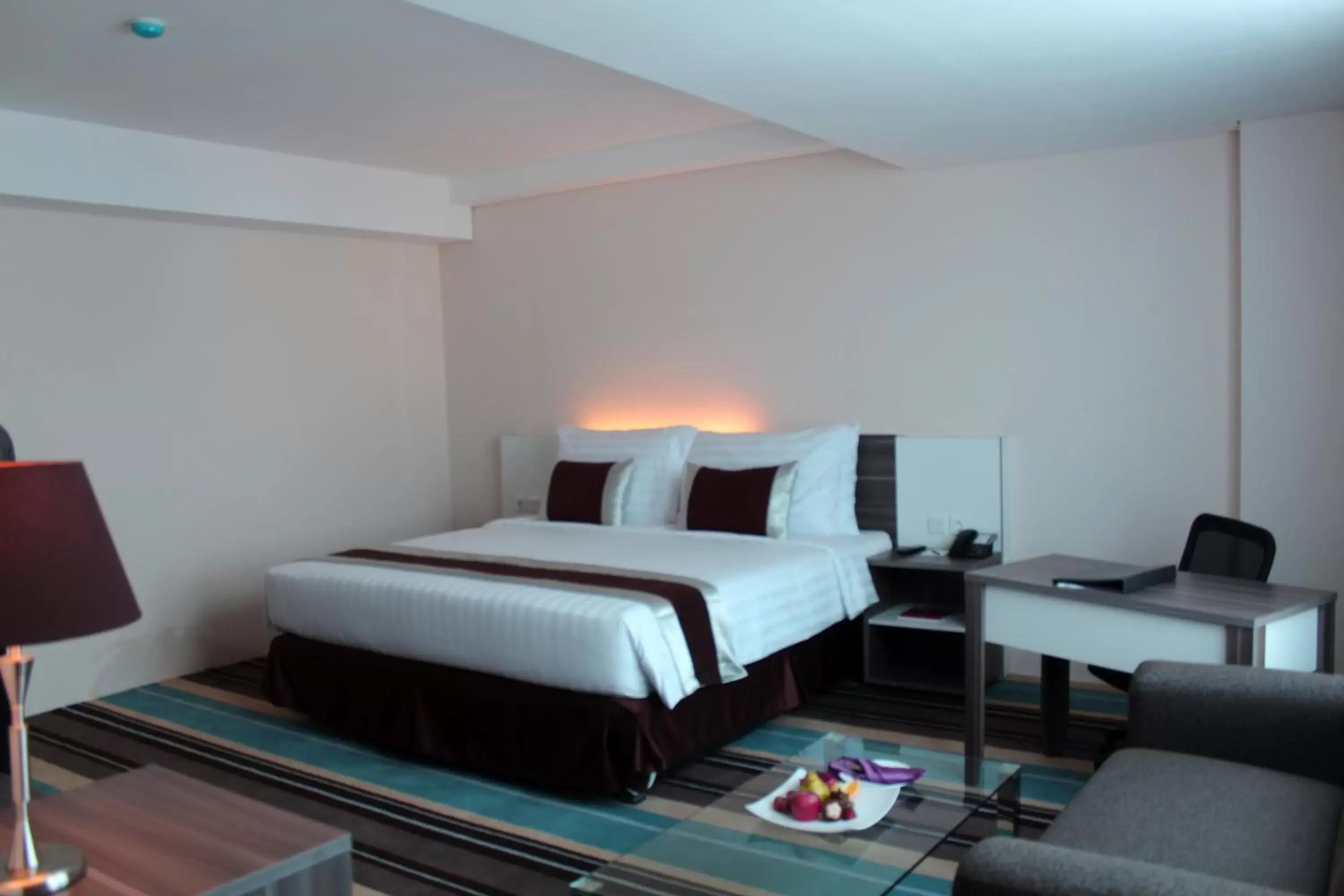 Bedroom, Bed in Swiss-Belhotel Makassar