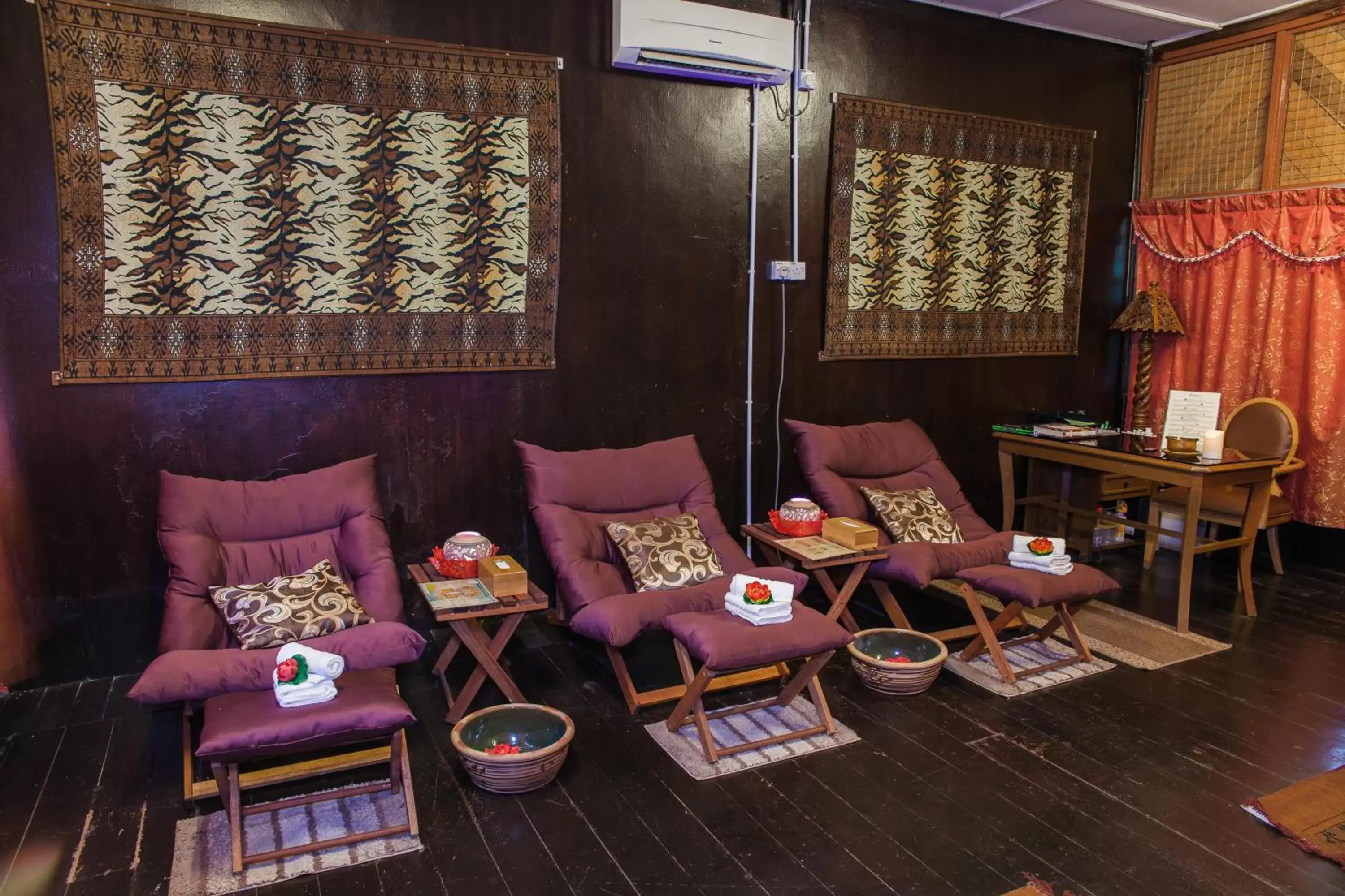 Massage, Seating Area in Mutiara Taman Negara