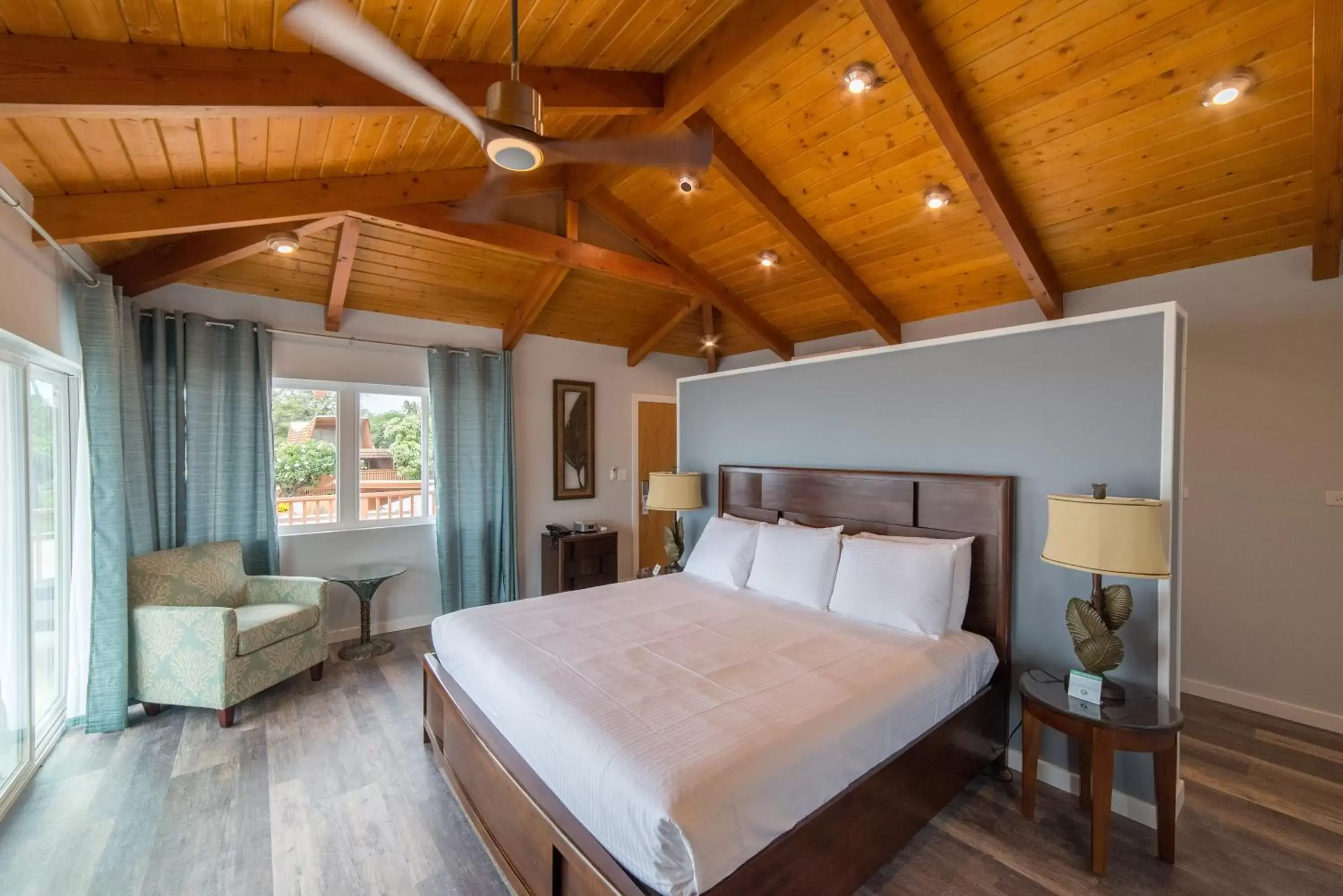 Bedroom, Bed in Hotel Moloka'i Bedroom, Bed in Hotel Moloka'i