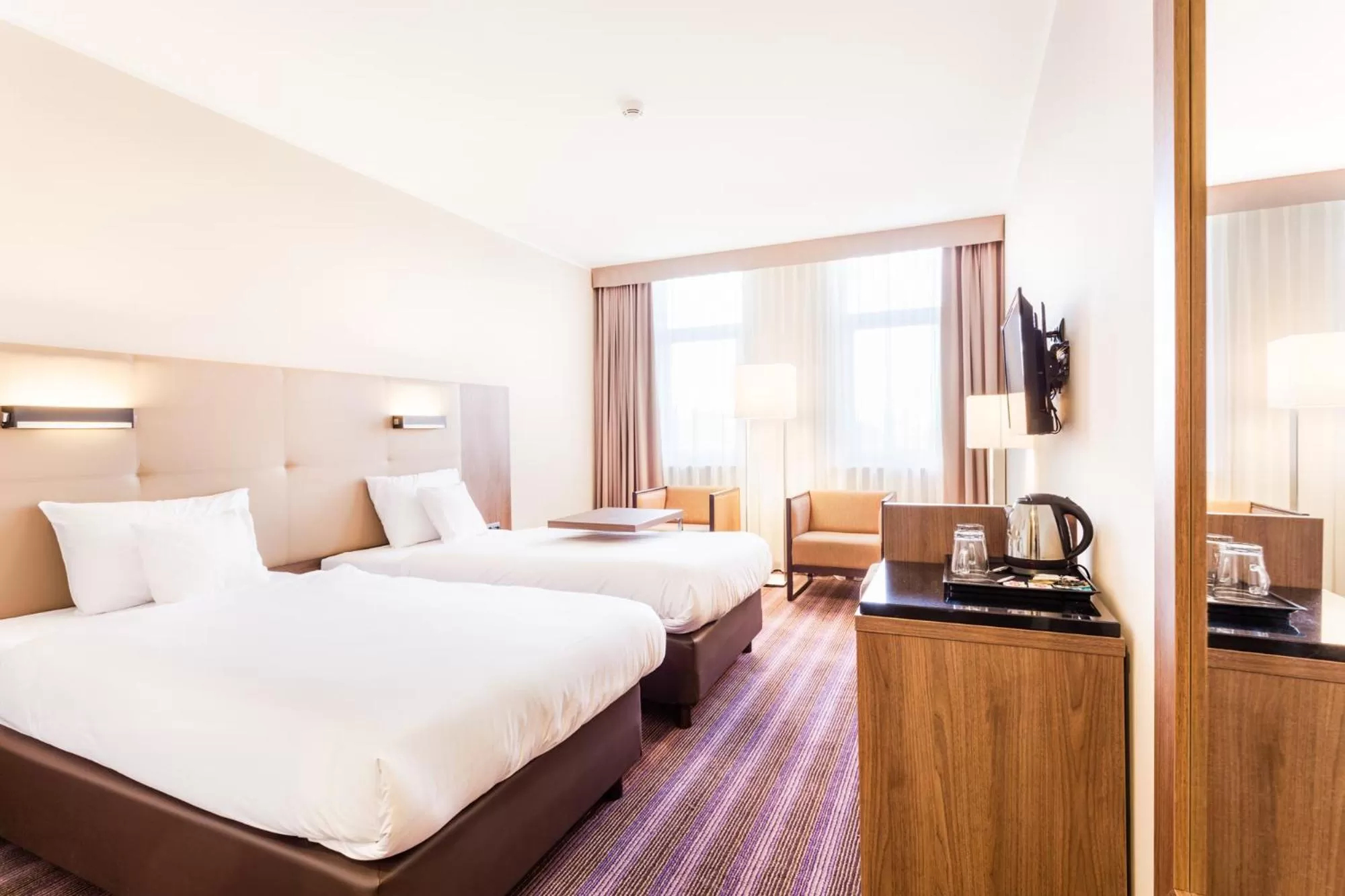 Photo of the whole room, Bed in Hotel DeSilva Premium Poznań