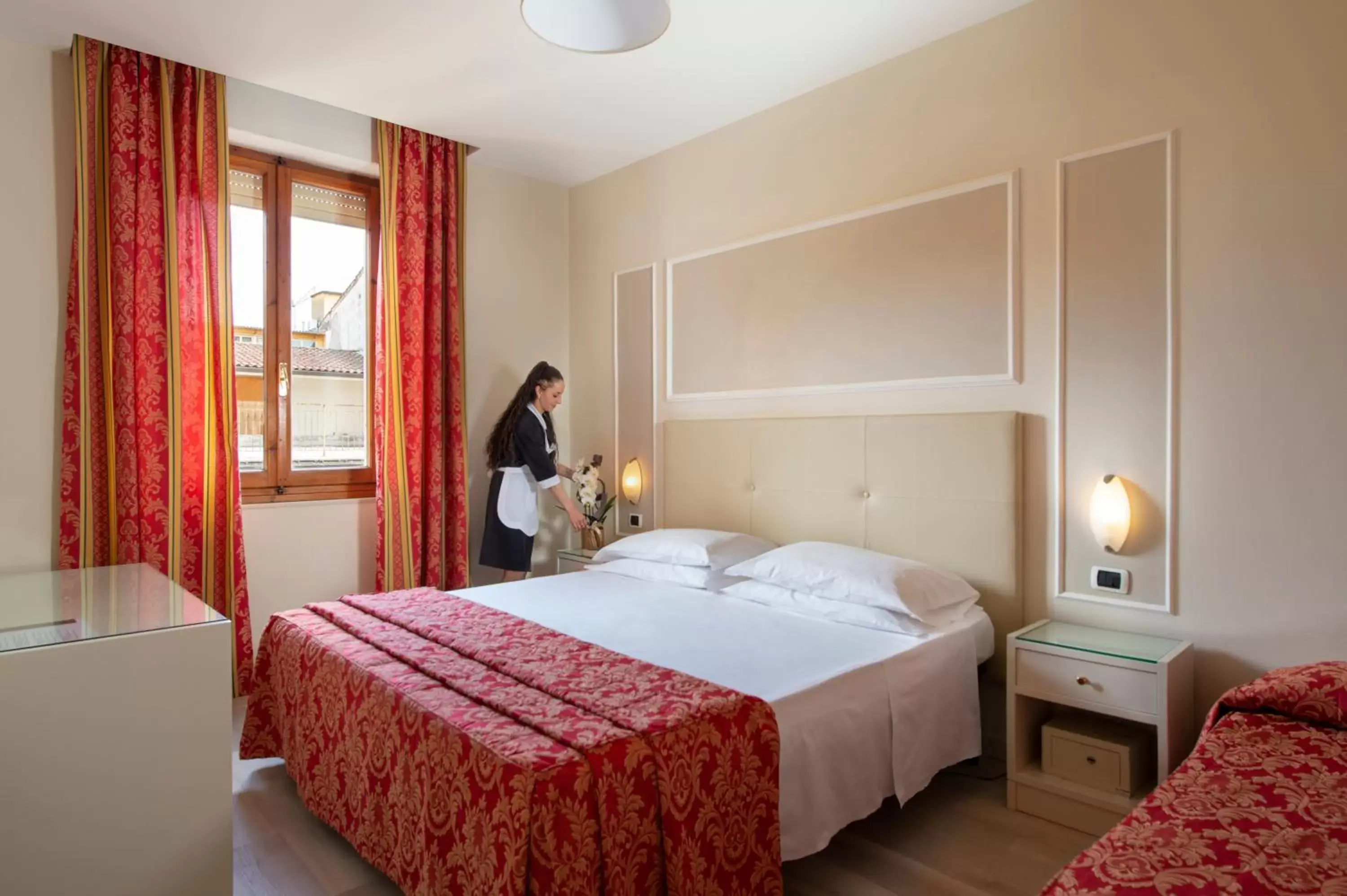Staff, Bed in Hotel Ariston & Spa
