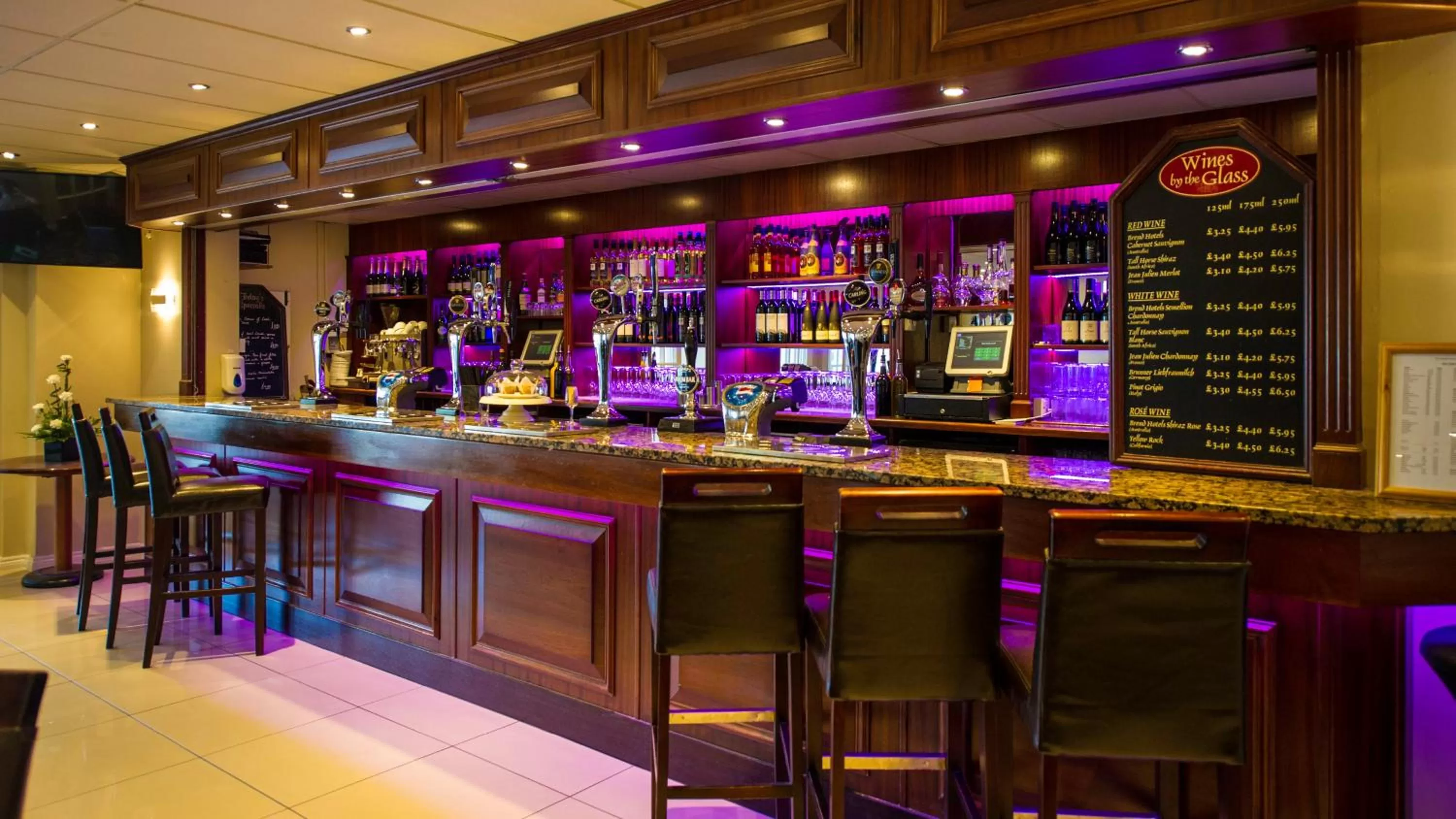 Lounge or bar in The Barnstaple Hotel