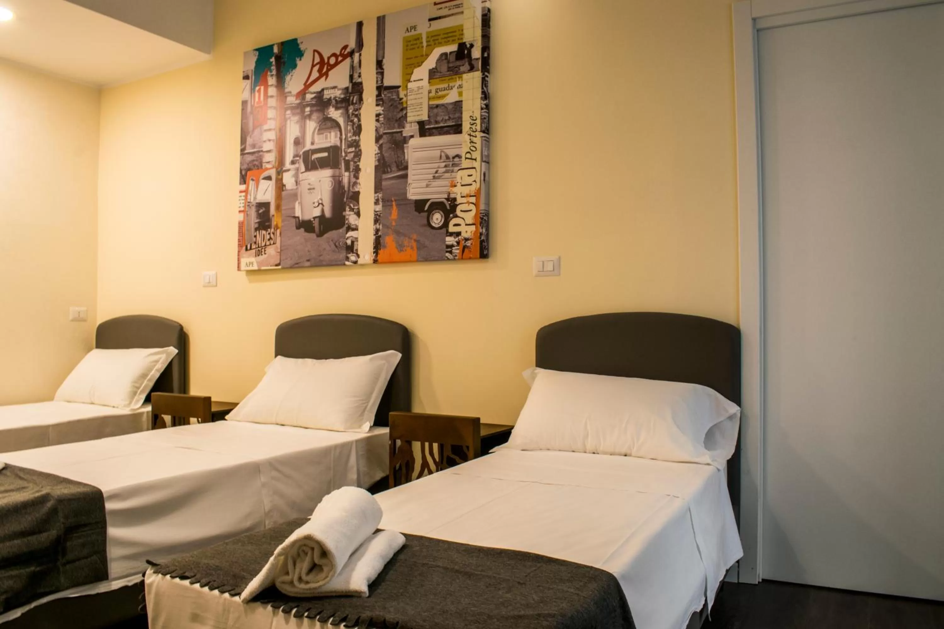 Photo of the whole room, Bed in Hostel Trastevere