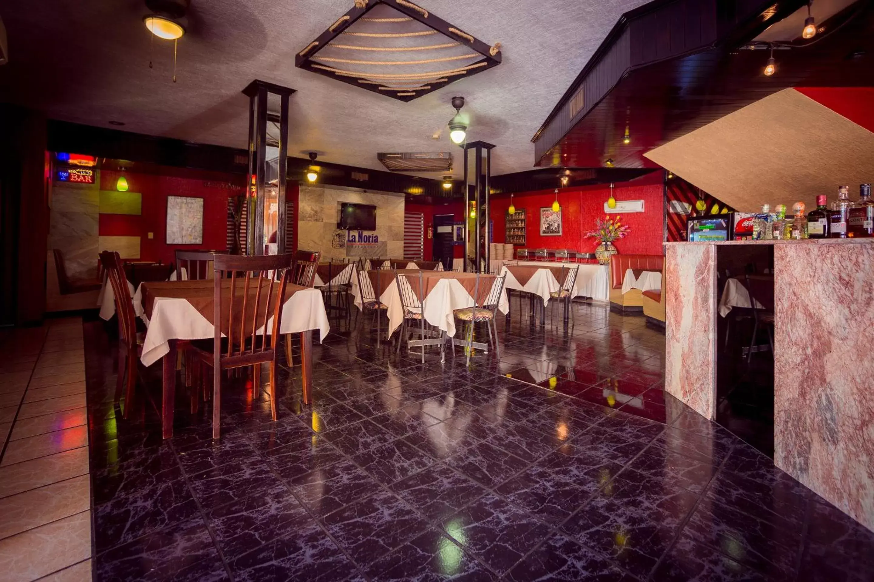 Restaurant/Places to Eat in CAPITAL O Hotel La Silla
