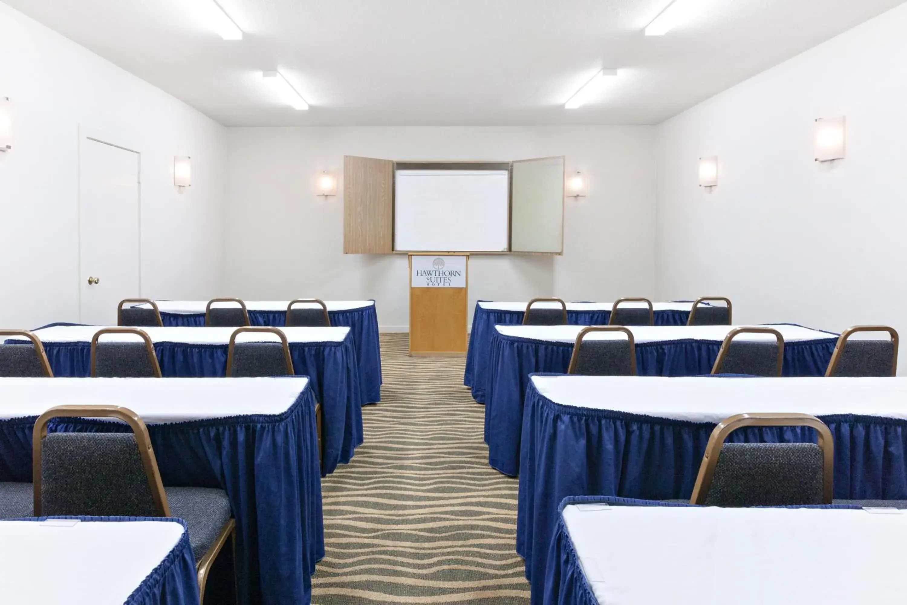 Meeting/conference room in Hawthorn Suites by Wyndham Richardson