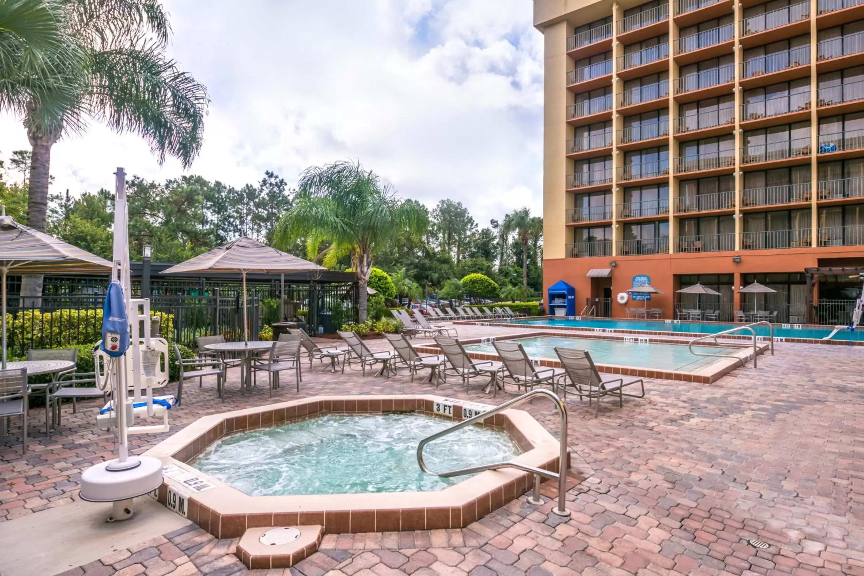 Property building, Swimming Pool in Holiday Inn & Suites Orlando SW - Celebration Area, an IHG Hotel