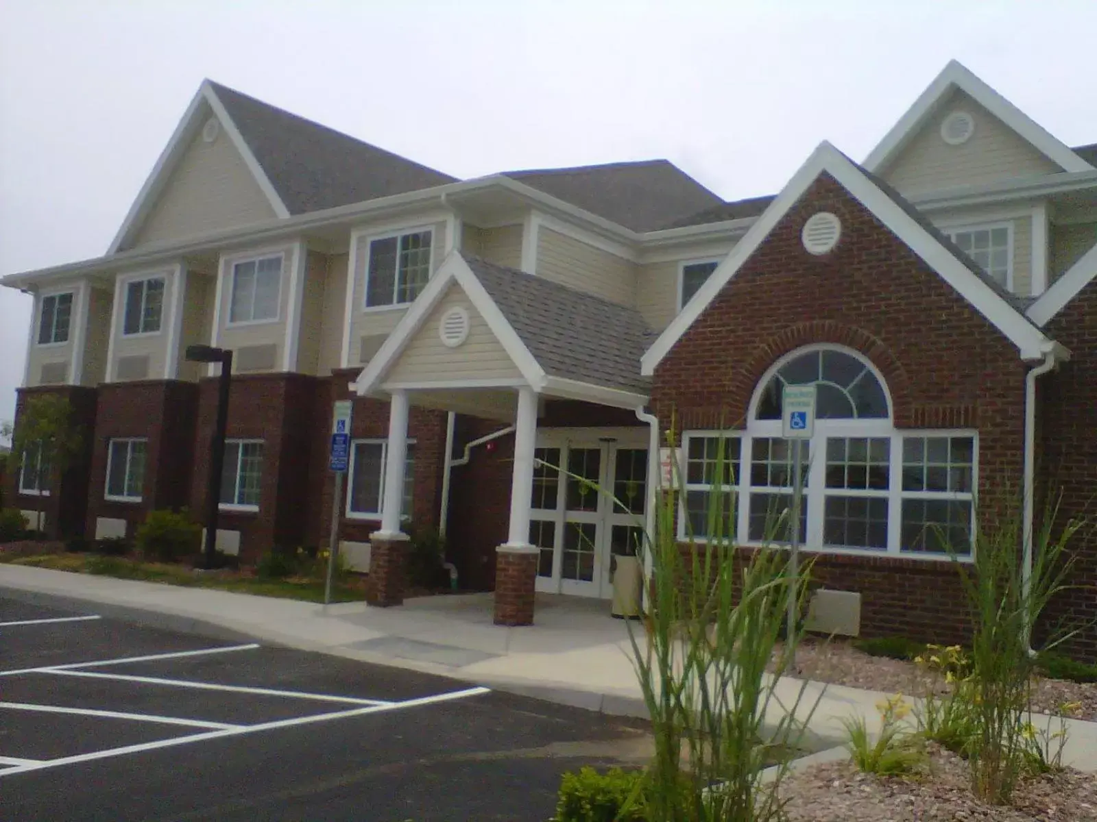 Property Building in Microtel Inn & Suites Chili/Rochester