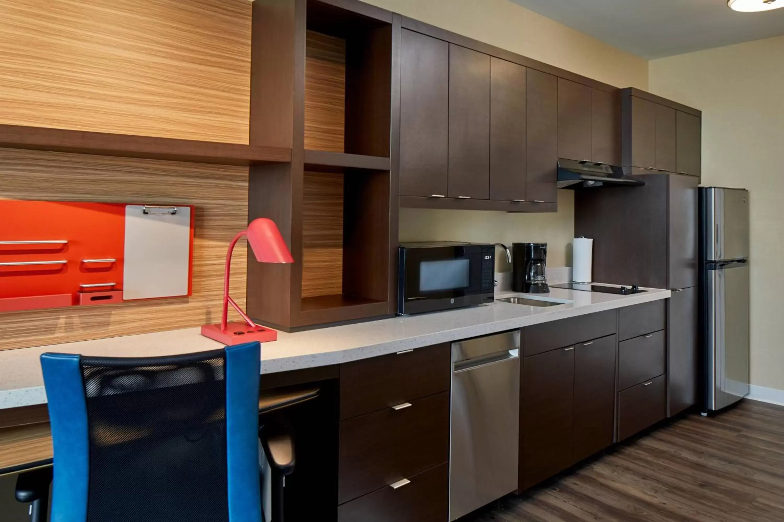 Kitchen or kitchenette, Kitchen/Kitchenette in TownePlace Suites by Marriott Columbus North - OSU