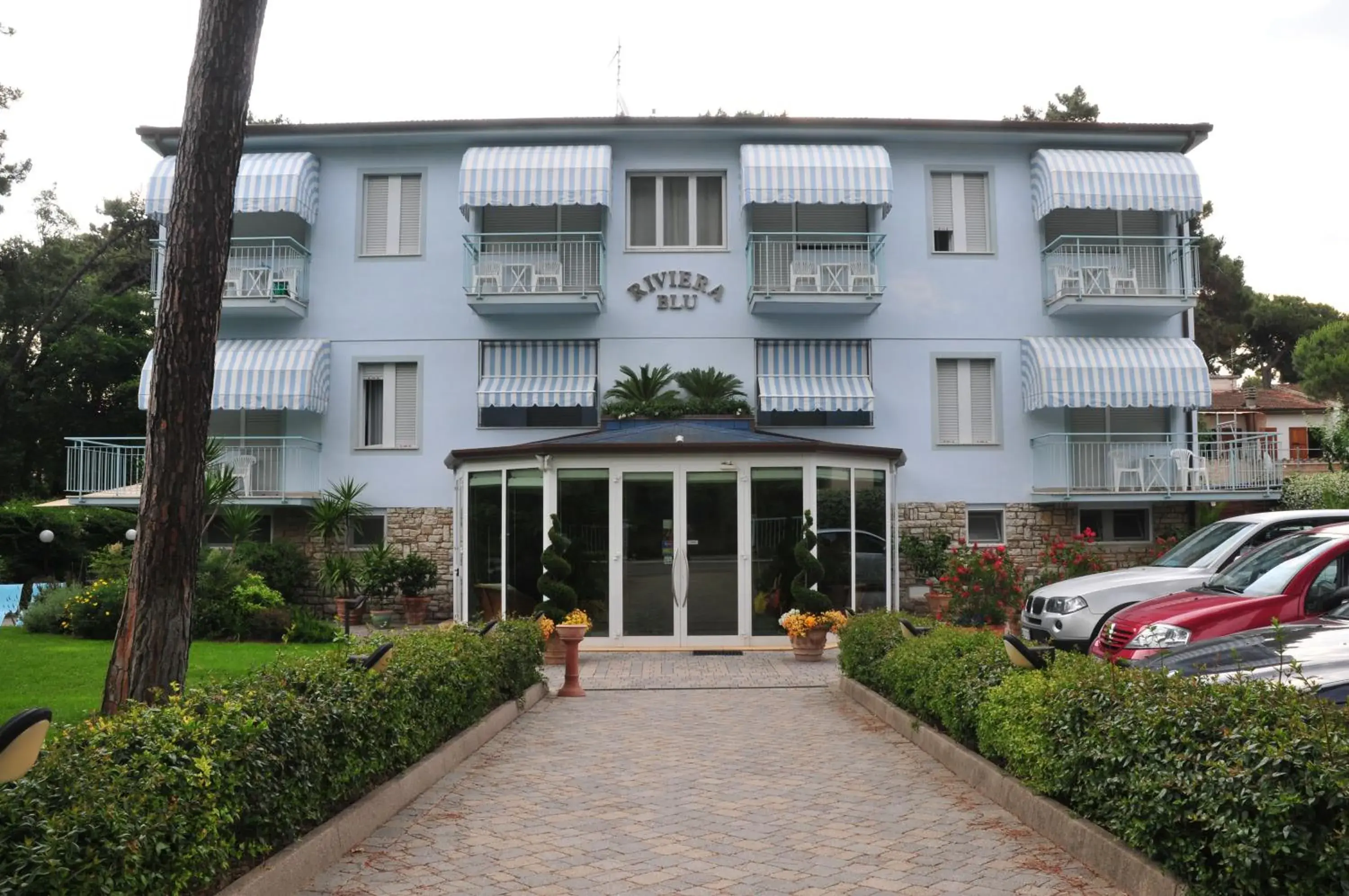 Facade/entrance, Property Building in Hotel Riviera Blu