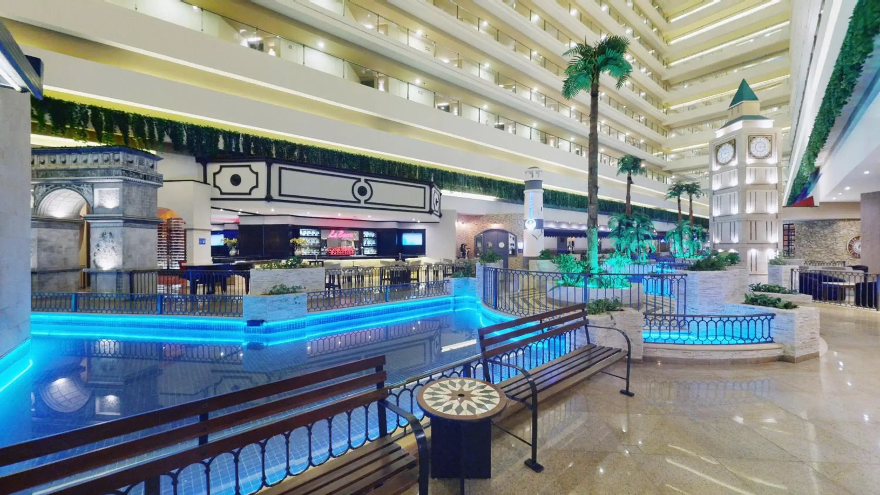 Inner courtyard view, Swimming Pool in Seadust Cancun Family Resort - All Inclusive