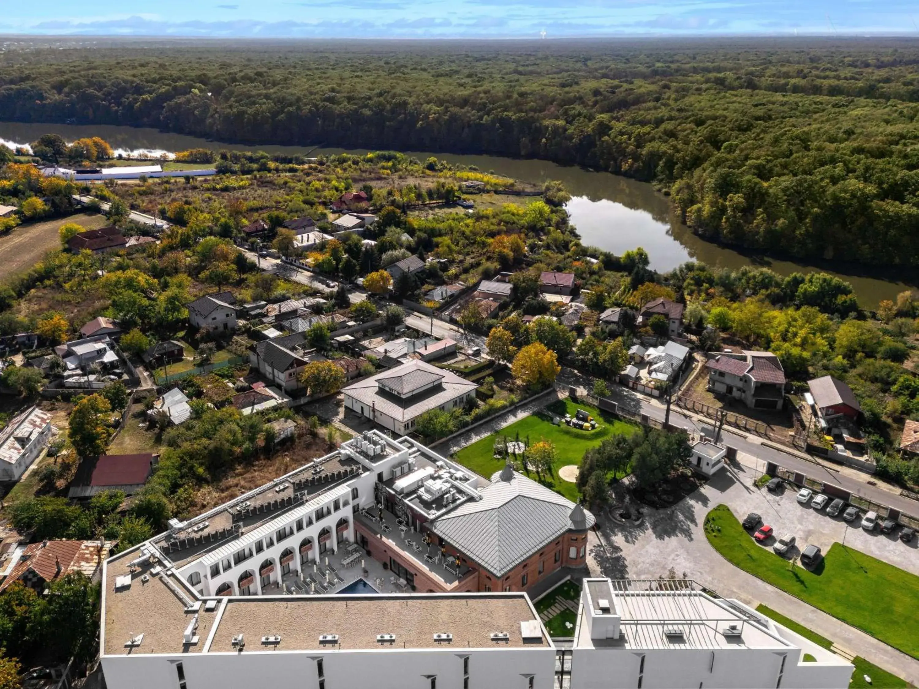 Property building, Bird's-eye View in Mercure Conacul Cozieni Resort