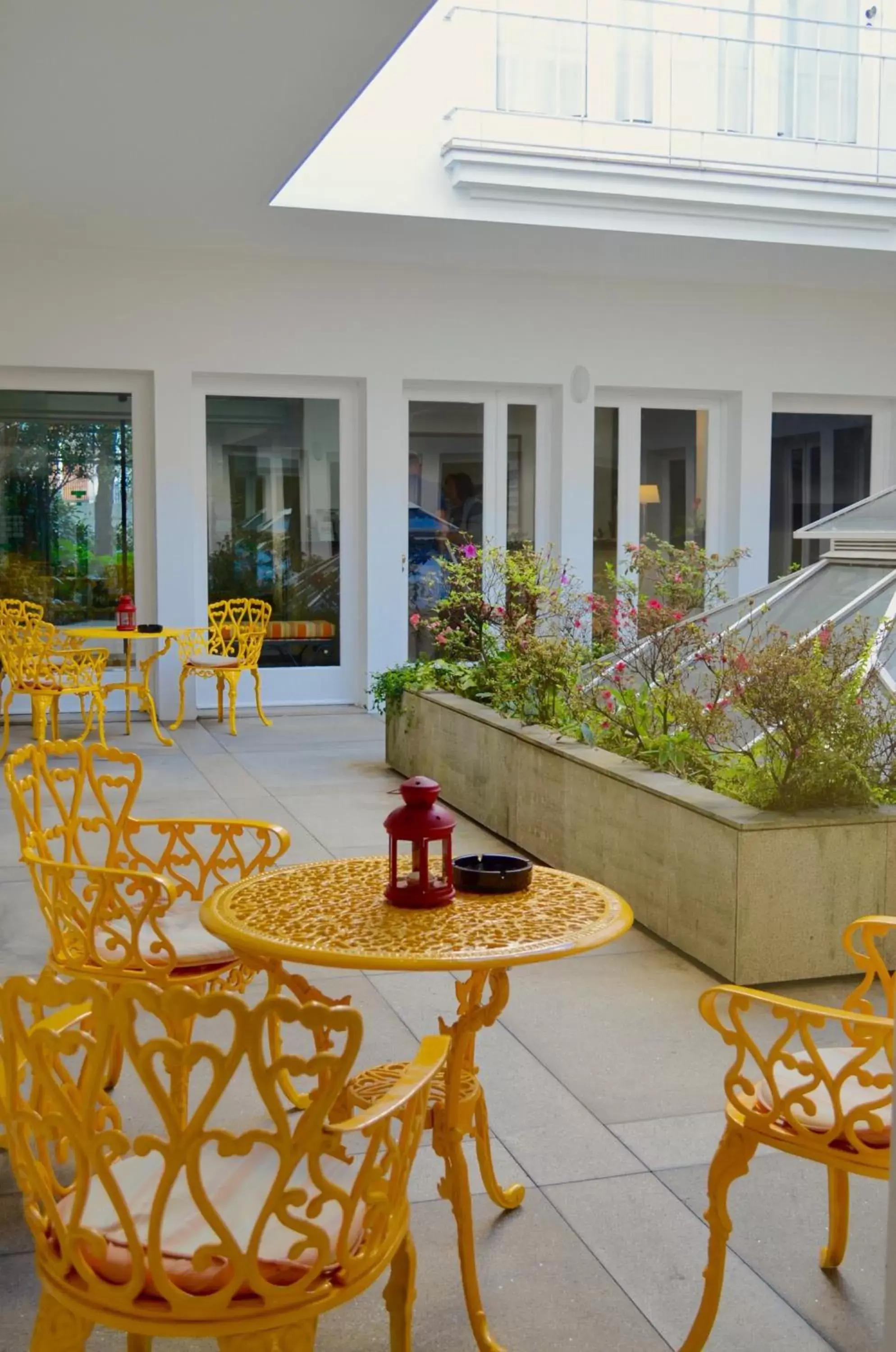 Patio in Hotel Toural