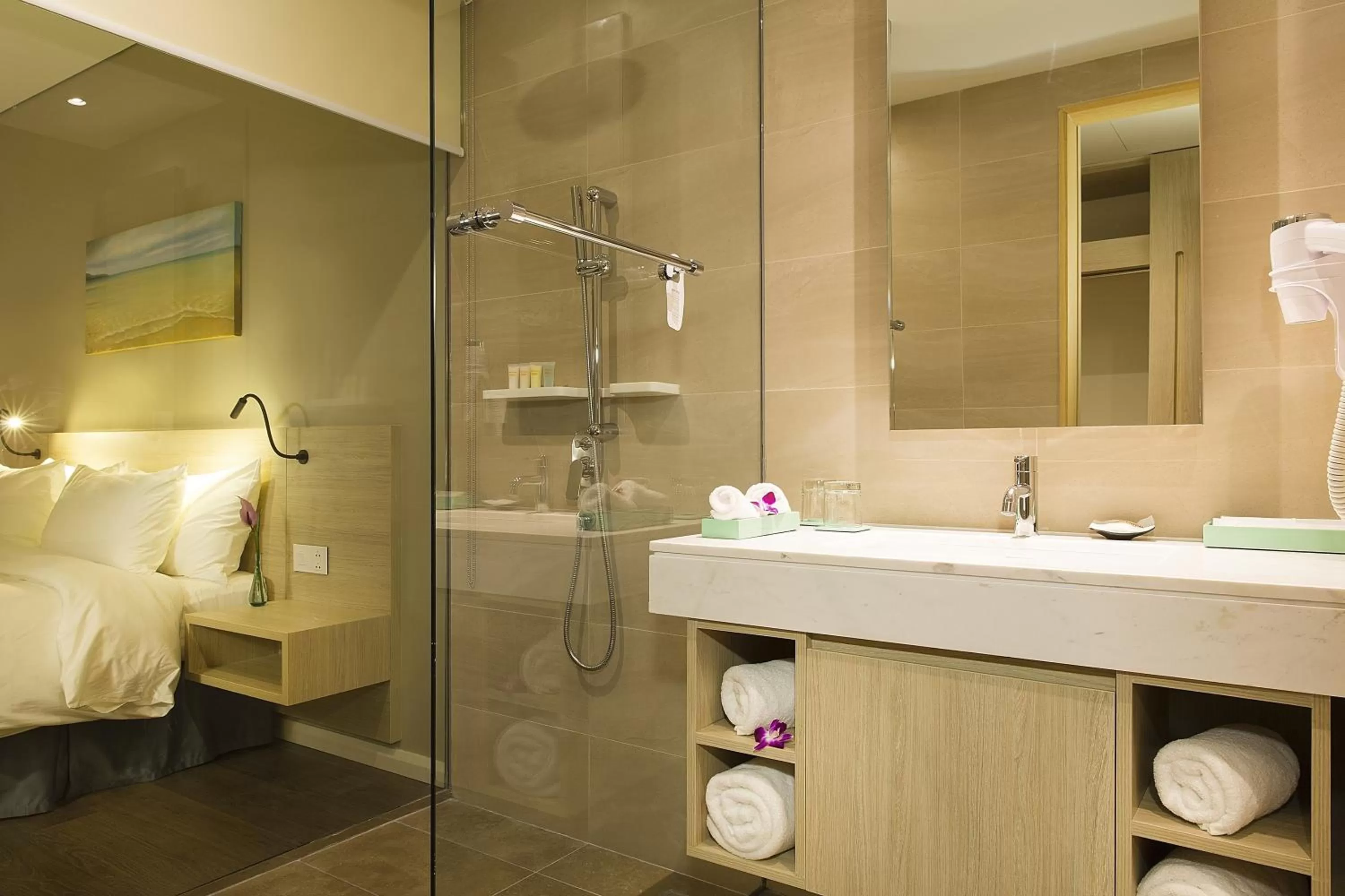 Shower, Bed in Liberty Central Nha Trang Hotel